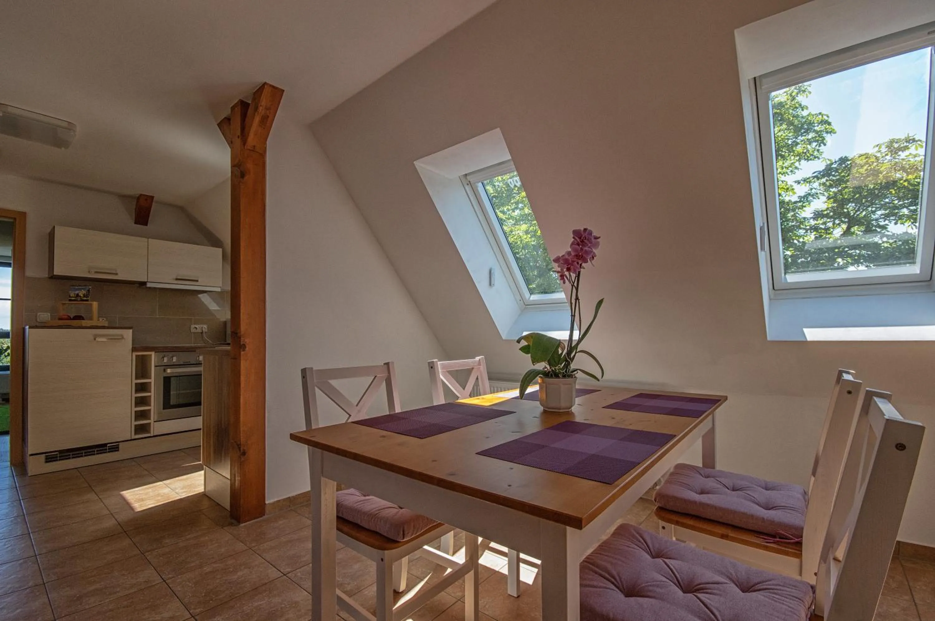 Kitchen or kitchenette in Gastwirtschaft & Hotel Hallescher Anger