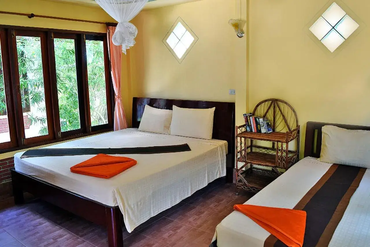 Deluxe Double Room with Garden View in Seaboard Bungalow Deluxe Double Room with Garden View in Seaboard Bungalow