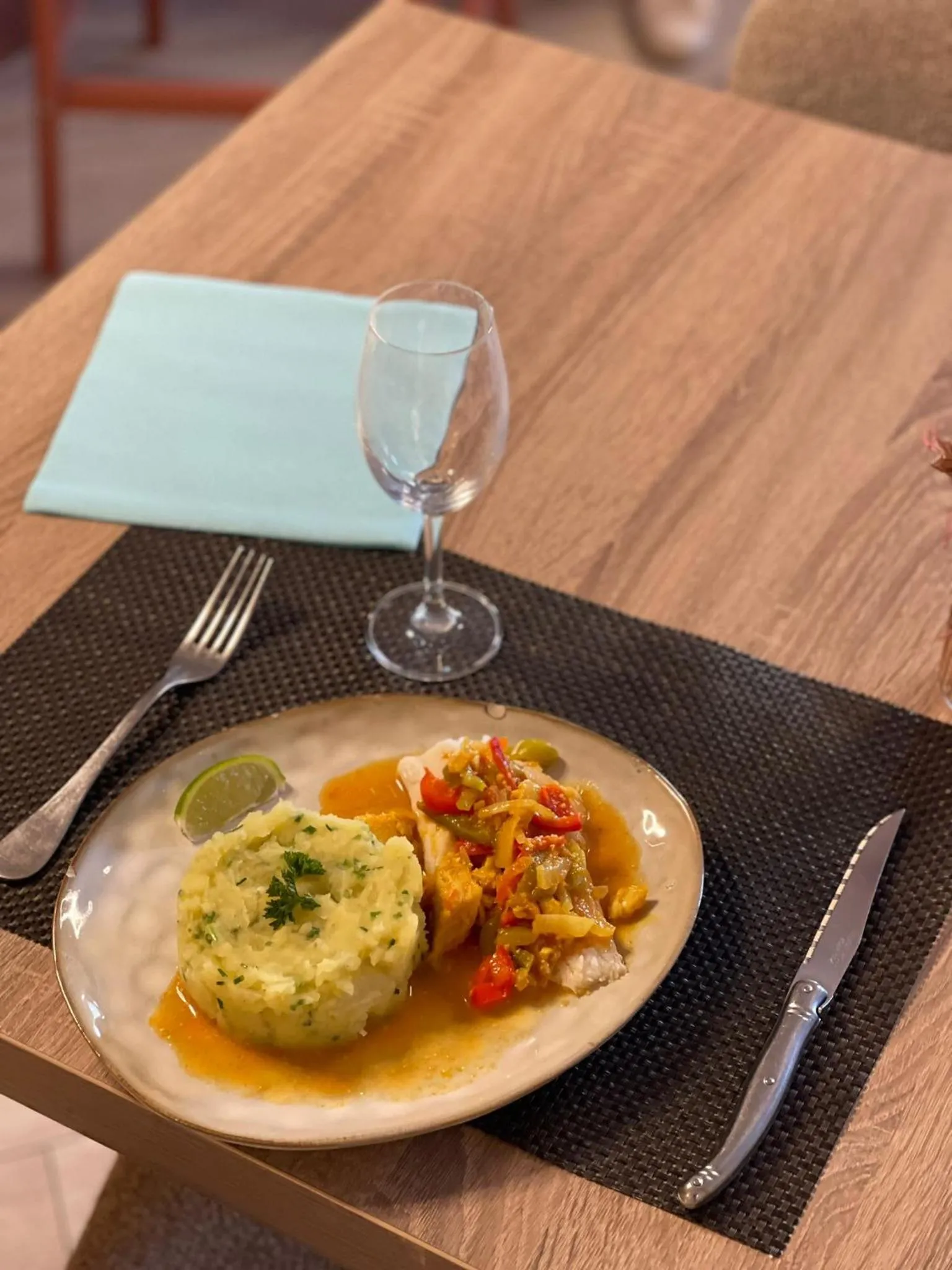 Restaurant/places to eat in Logis Hotel des Granges