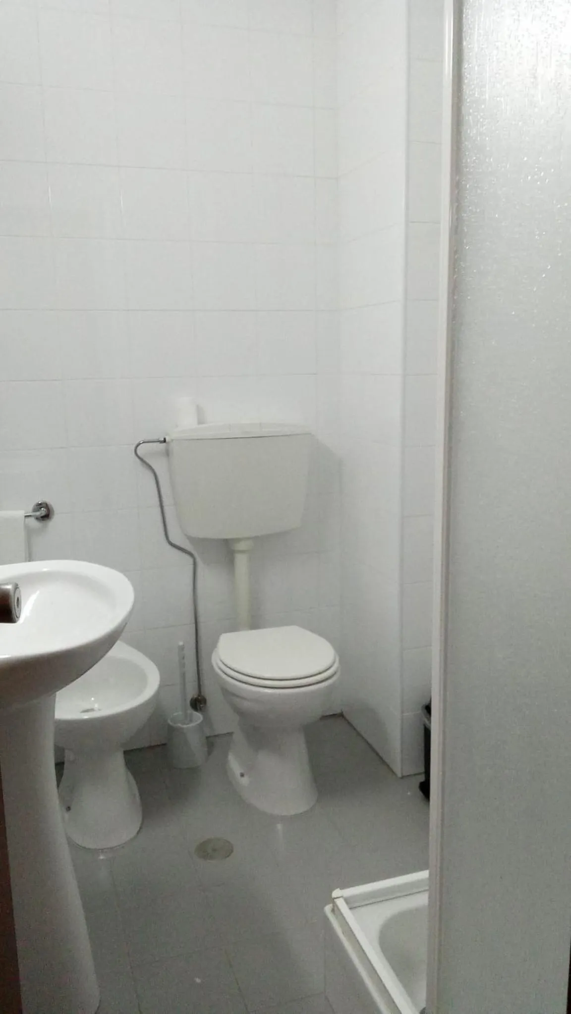 Toilet in Villa Fatima Hotel by Umbral