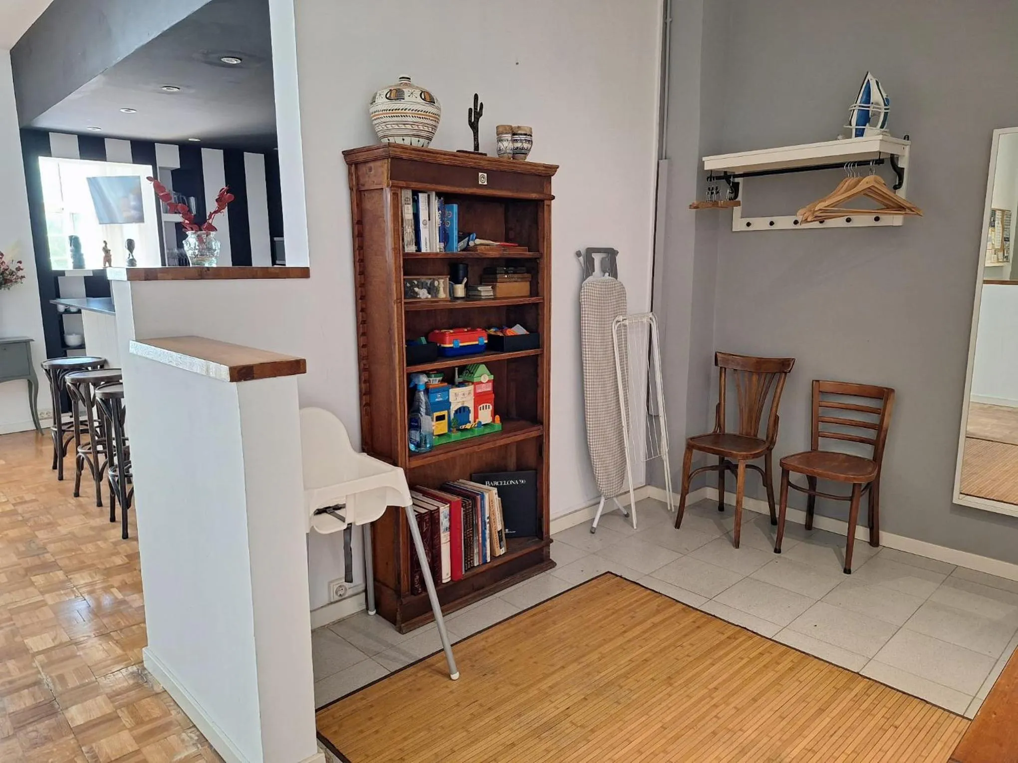 furniture in Casa Consell Apartments