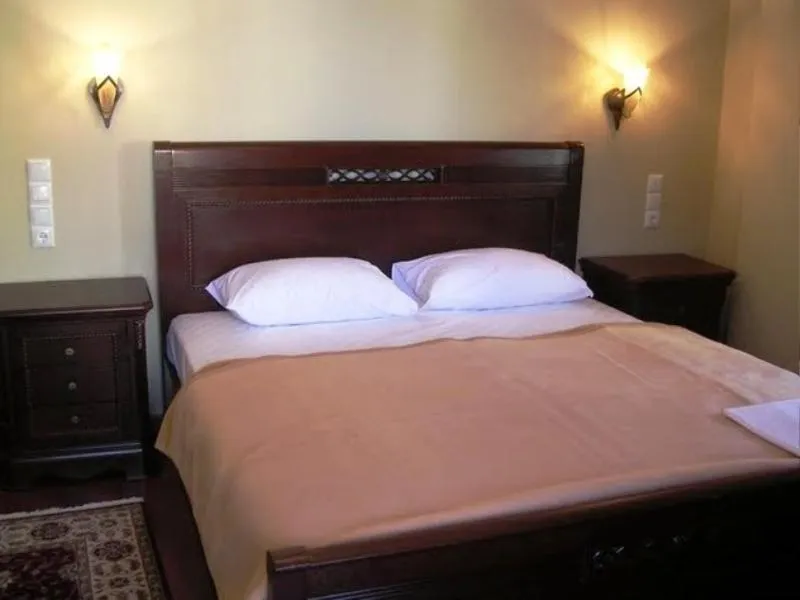 Bed in Hotel Monodendri