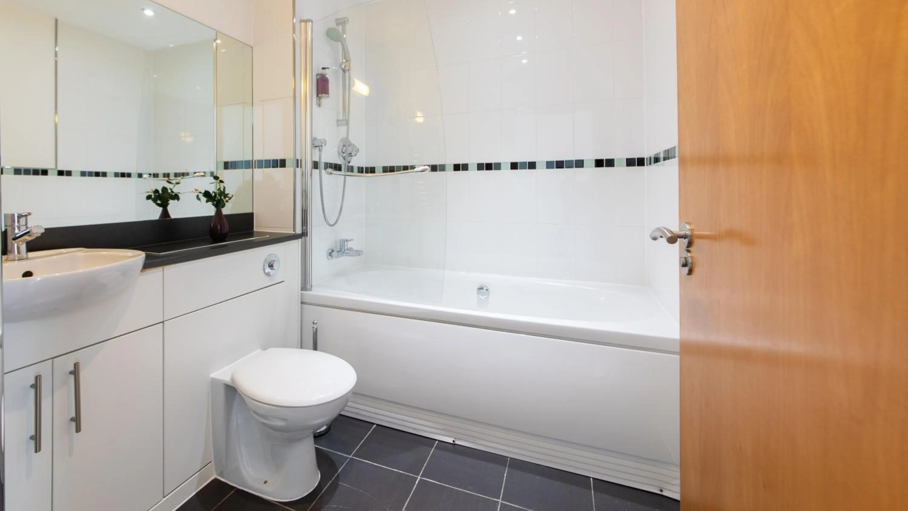 Toilet in The Spires Serviced Apartments Birmingham