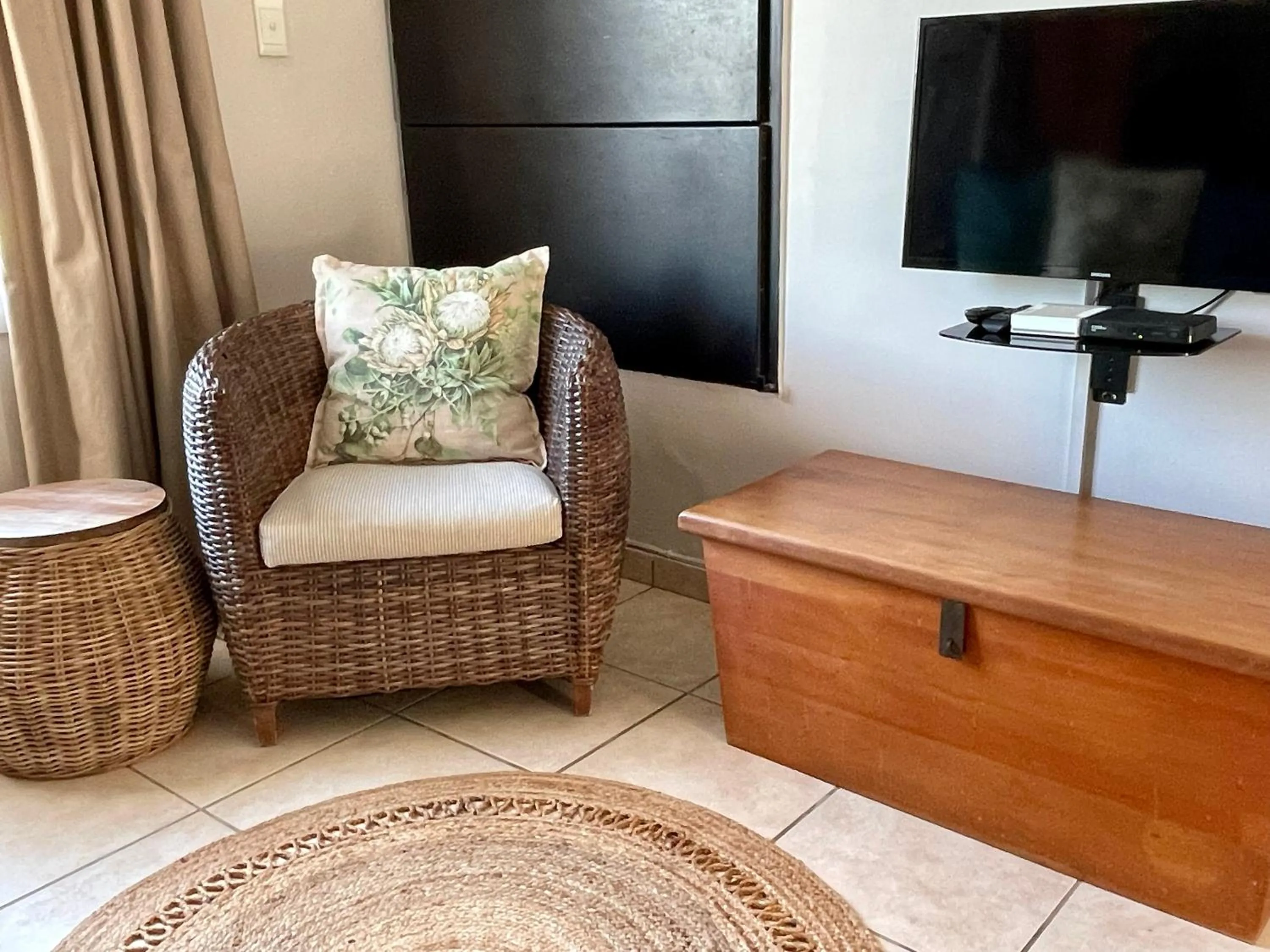 TV and multimedia in Groenvlei Guest Farm