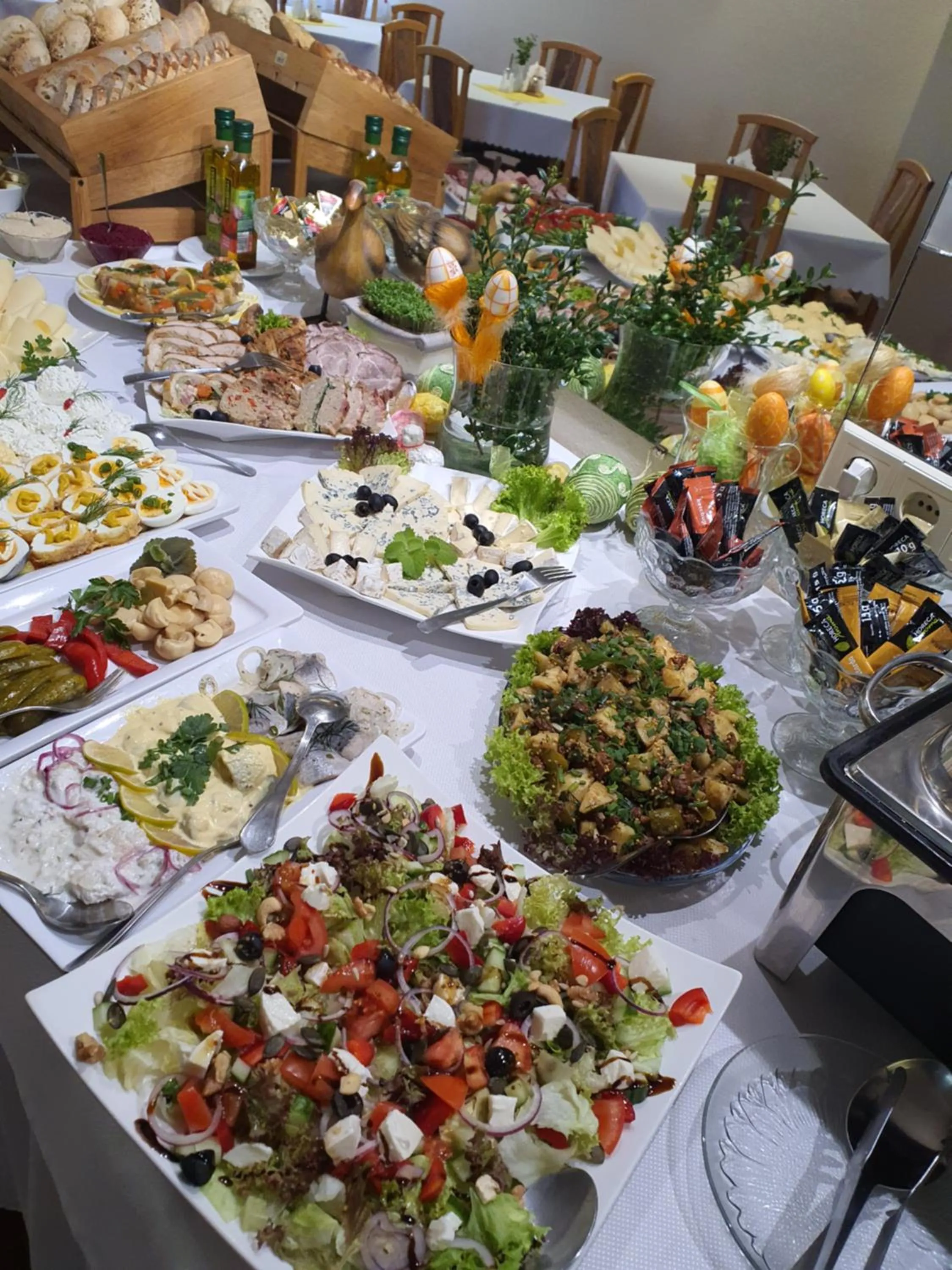 Buffet breakfast in Hotel Kolorowa