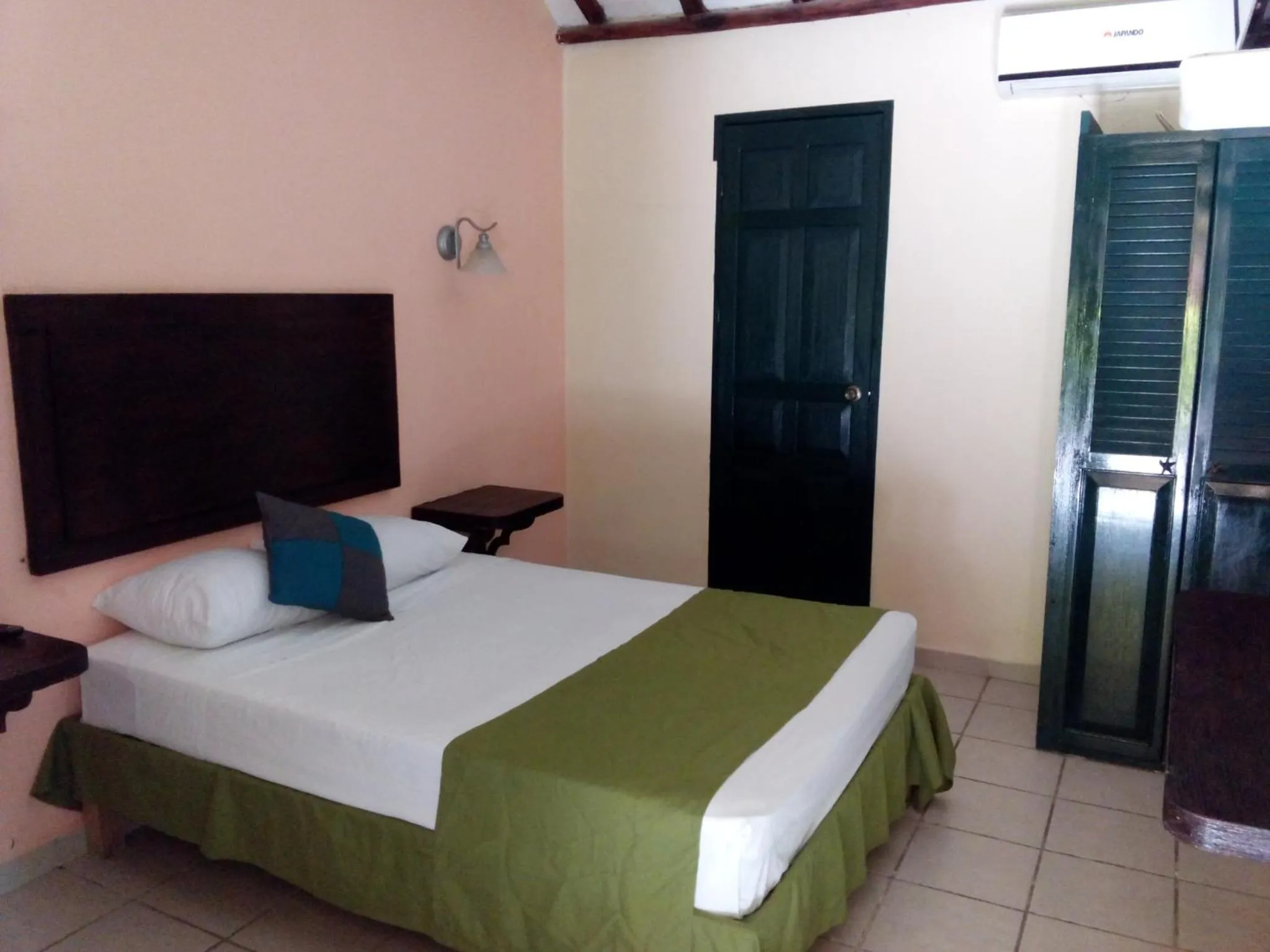 Bed in Costa del Mar