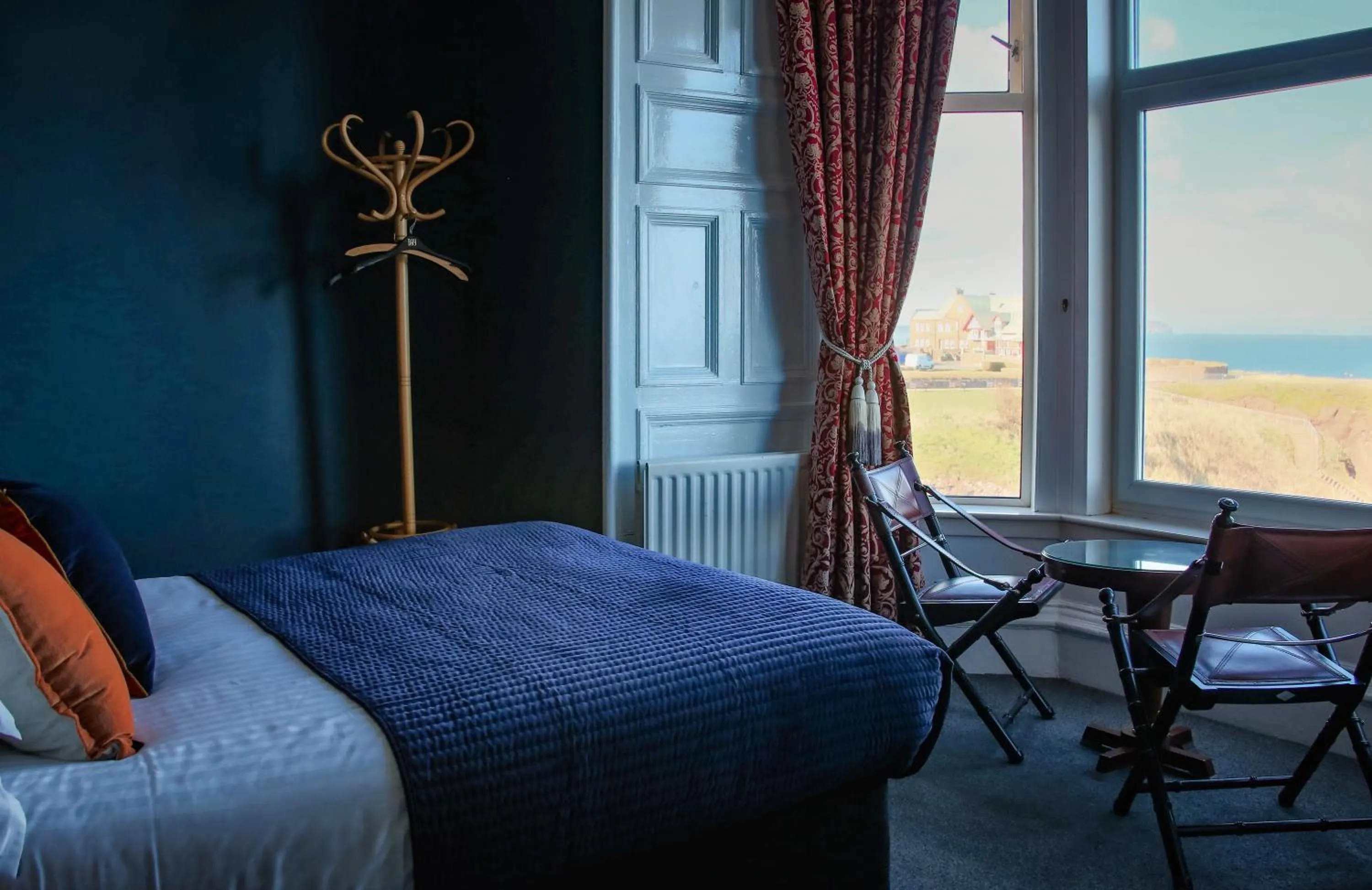 Photo of the whole room, Bed in Bayswell Park Hotel