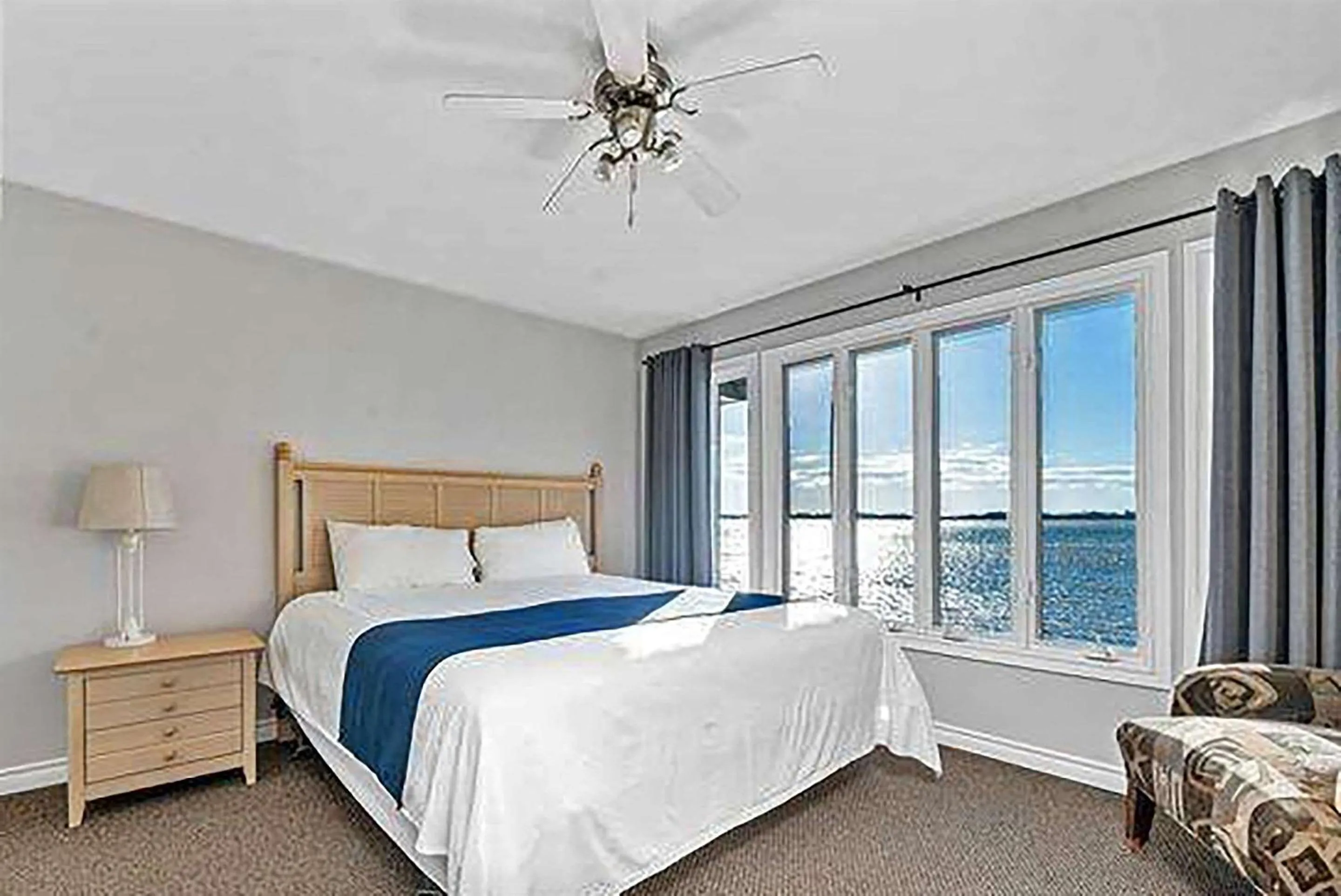 Bedroom, Bed in Isaiah Tubbs Resort & Conference Centre