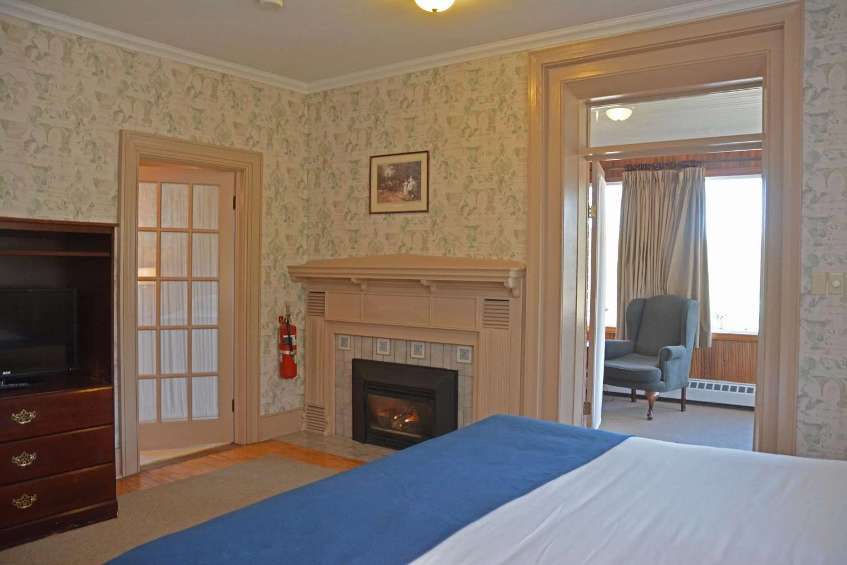 Bedroom, Bed in Isaiah Tubbs Resort & Conference Centre