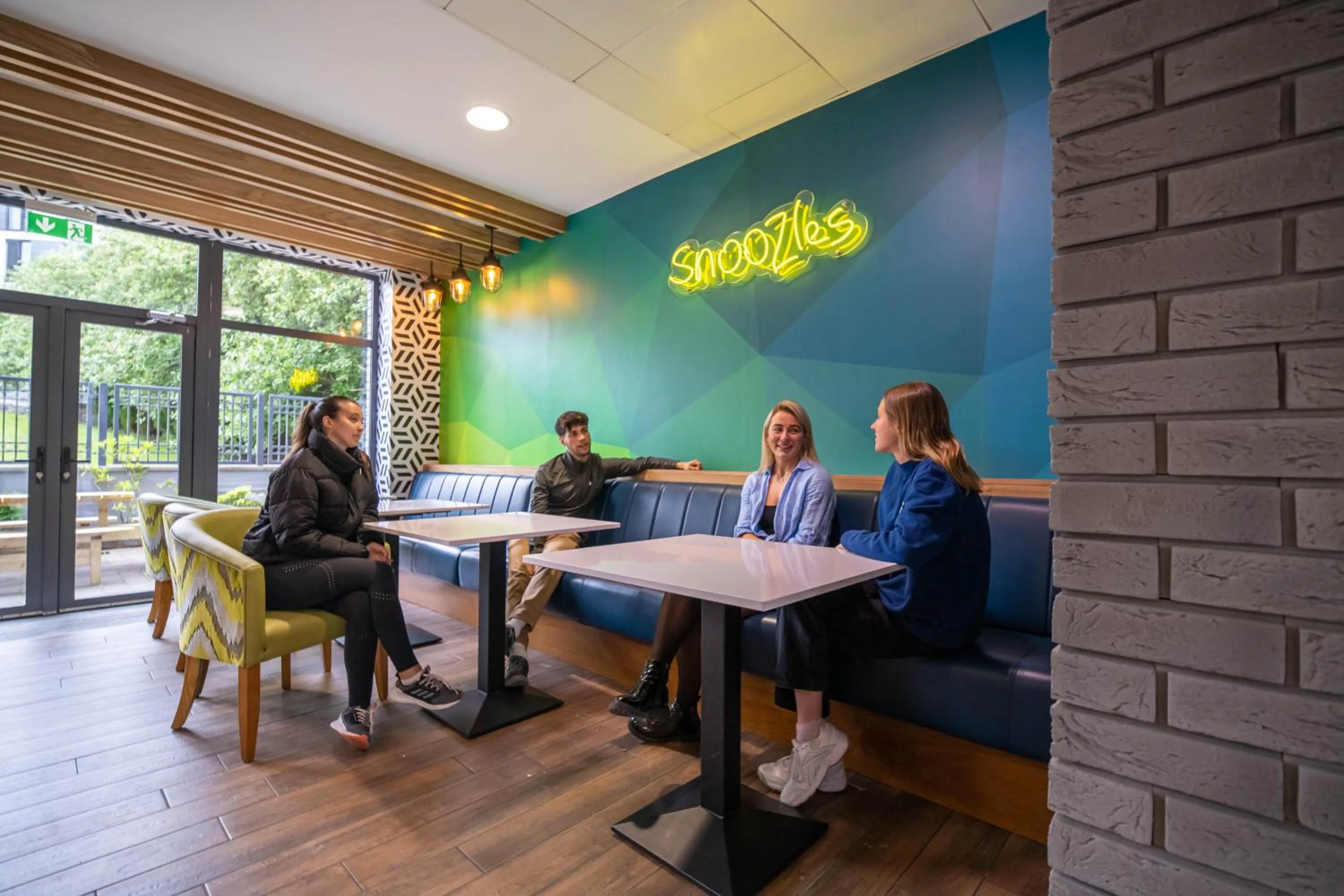 Communal lounge/ TV room in Snoozles Galway City Centre