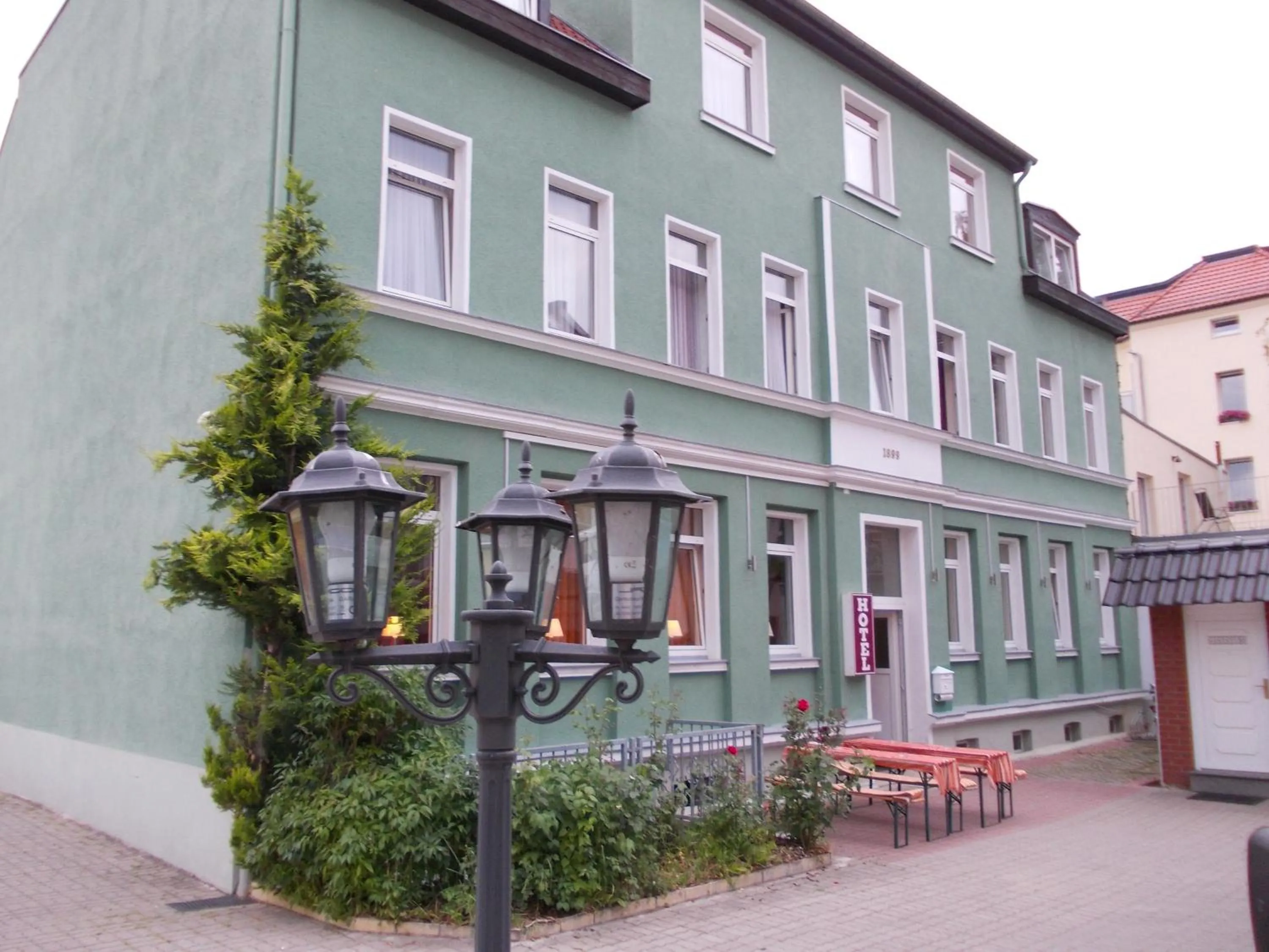 Facade/entrance in Hotel & Pension Plagwitzer Hof