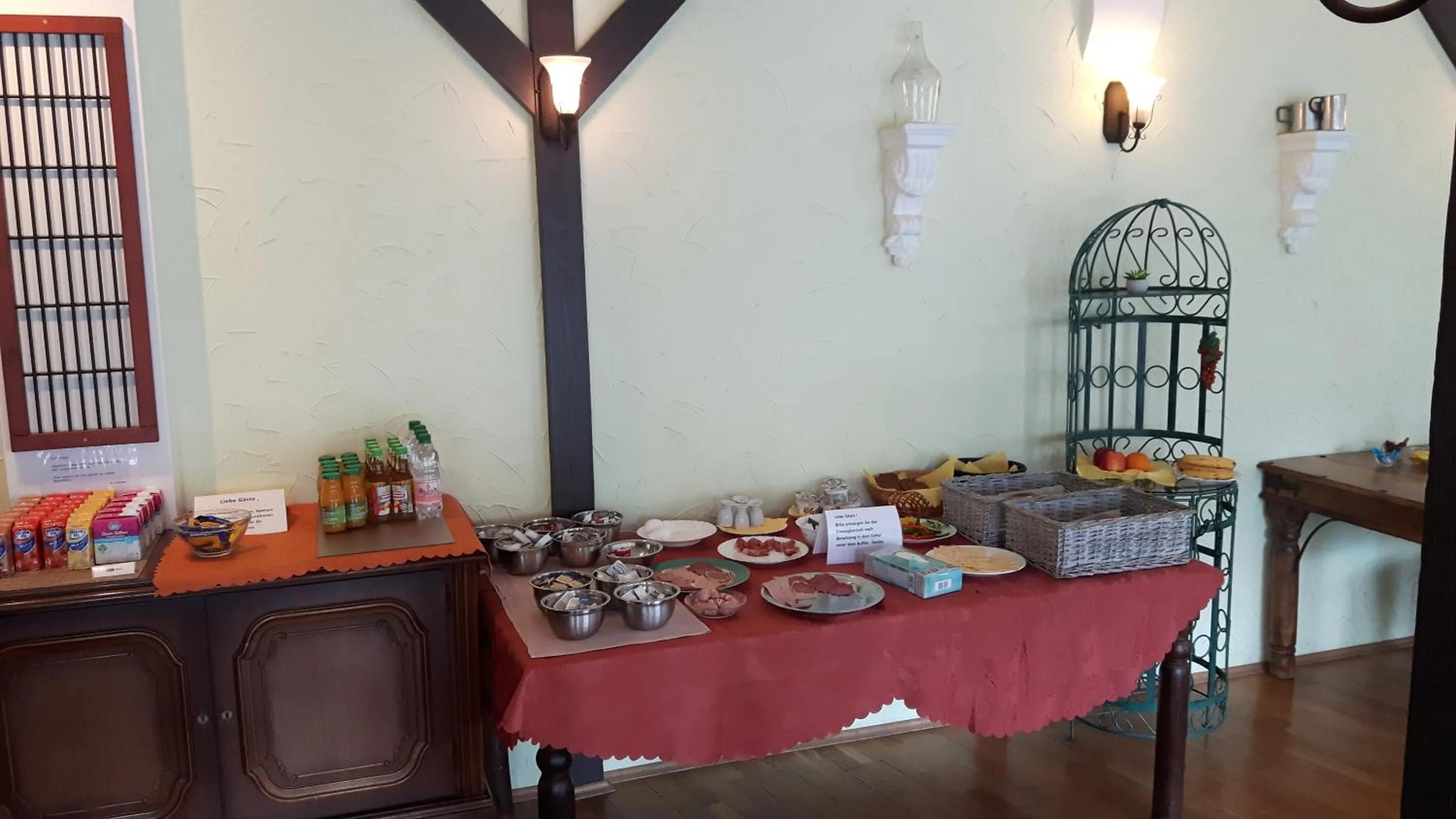 Breakfast in Hotel & Pension Plagwitzer Hof