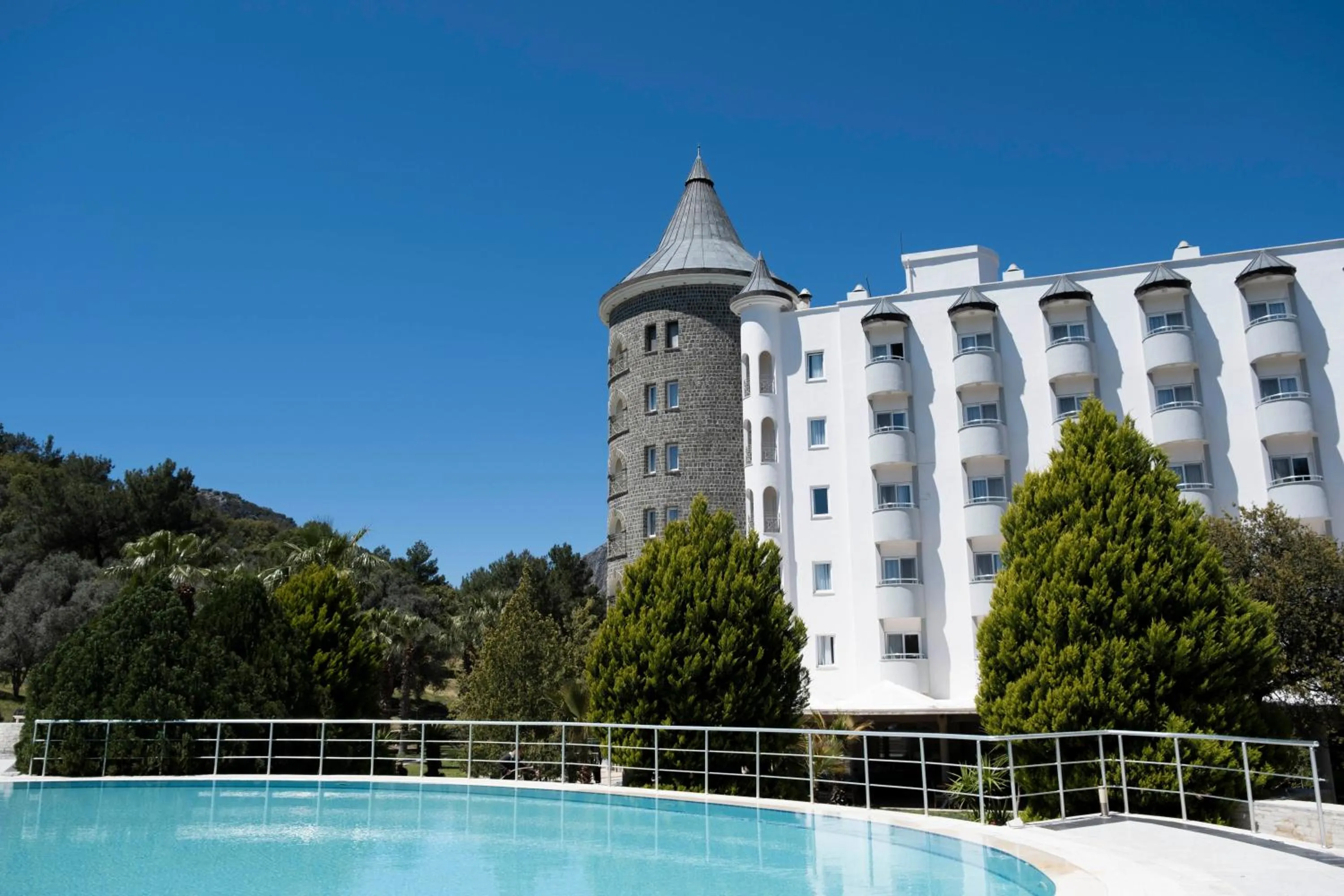 Property building in X Life Hotel Sarıgerme 15 - Adult Hotel