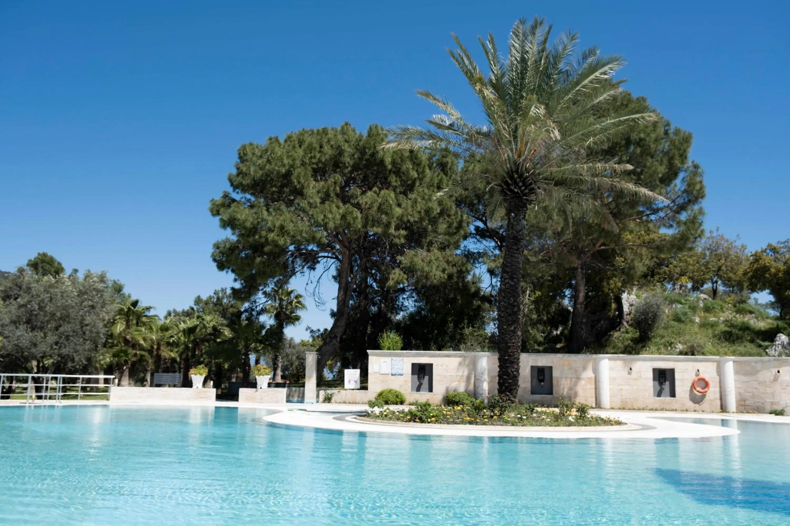 Swimming pool in X Life Hotel Sarıgerme 15 - Adult Hotel