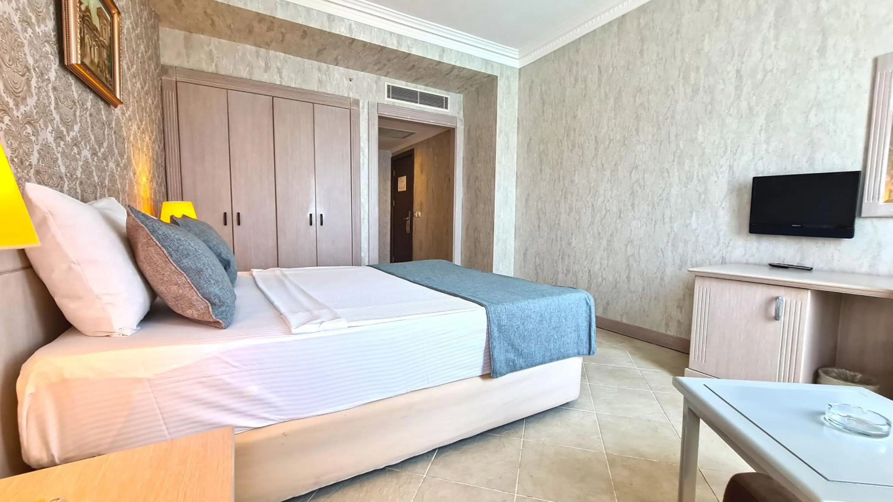 Photo of the whole room, Bed in X Life Hotel Sarıgerme 15 - Adult Hotel