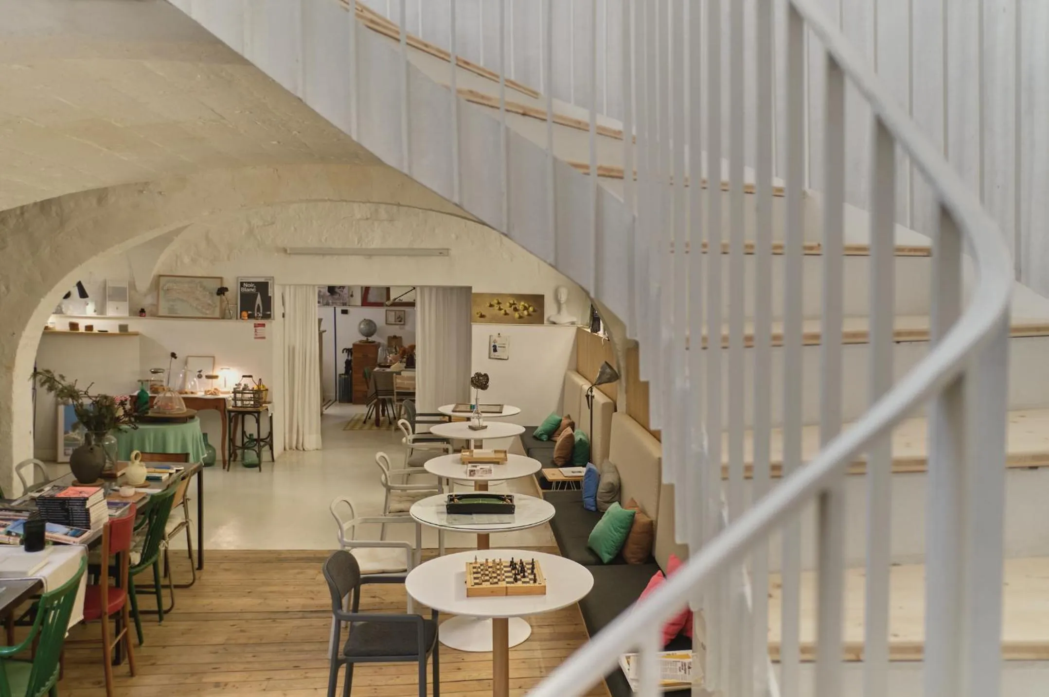 Area and facilities in Hotel Hevresac Singular & Small