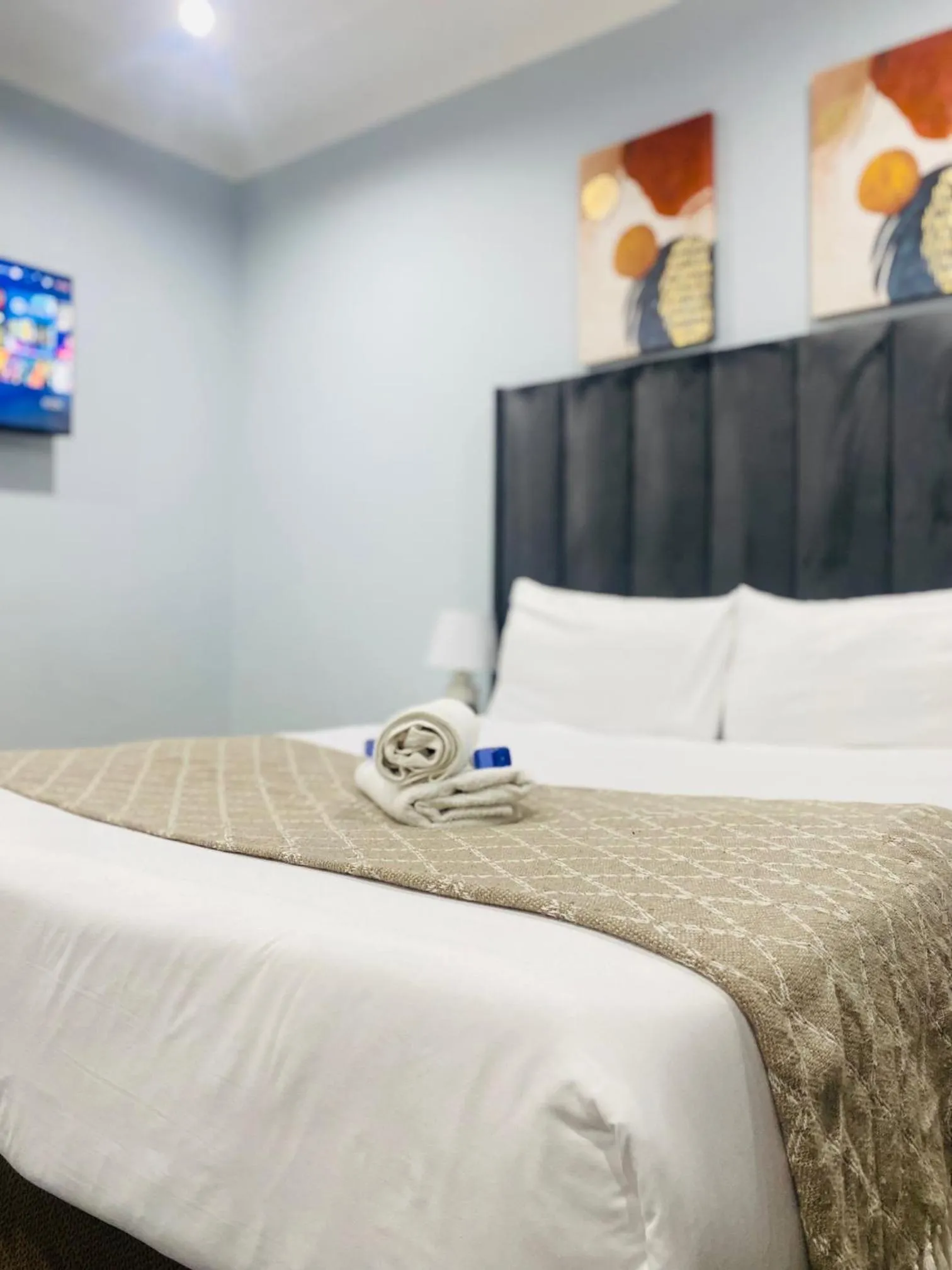 Bed in Airport Imperial Guest House