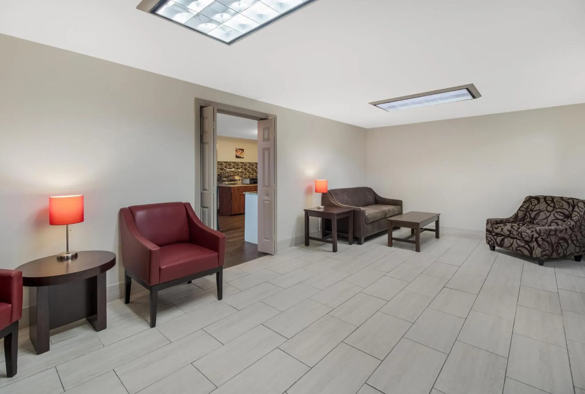 Lobby or reception in Red Roof Inn & Suites Jackson, TN