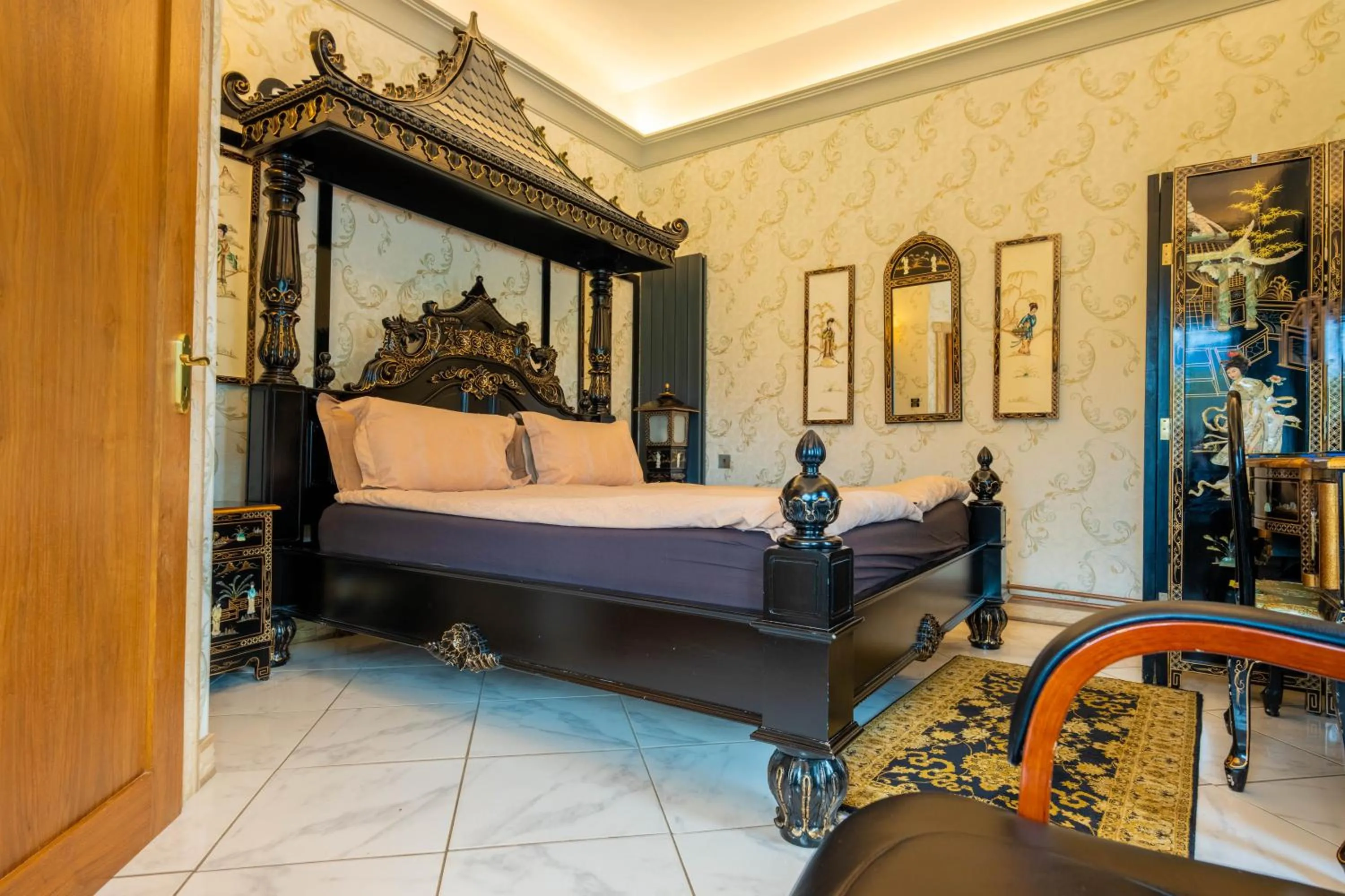 Bed in Ferndale Luxury Boutique Bed & Breakfast