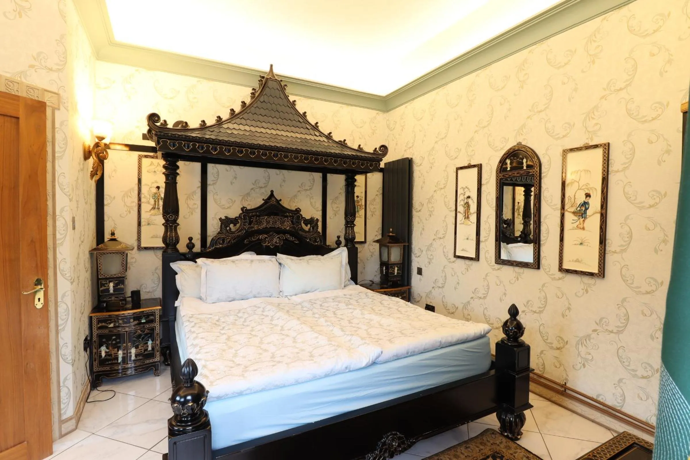 Bedroom, Bed in Ferndale Luxury Boutique Bed & Breakfast