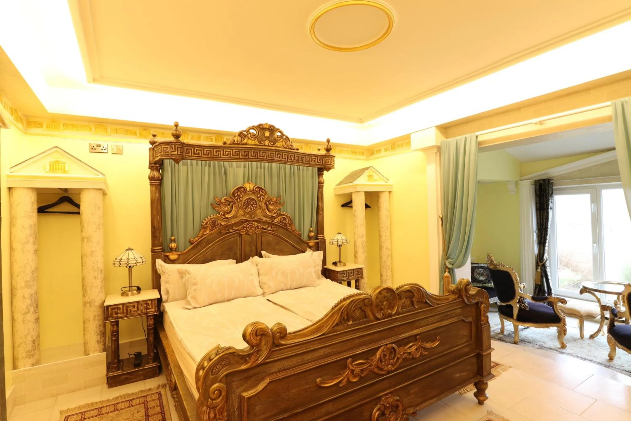 Bedroom, Bed in Ferndale Luxury Boutique Bed & Breakfast