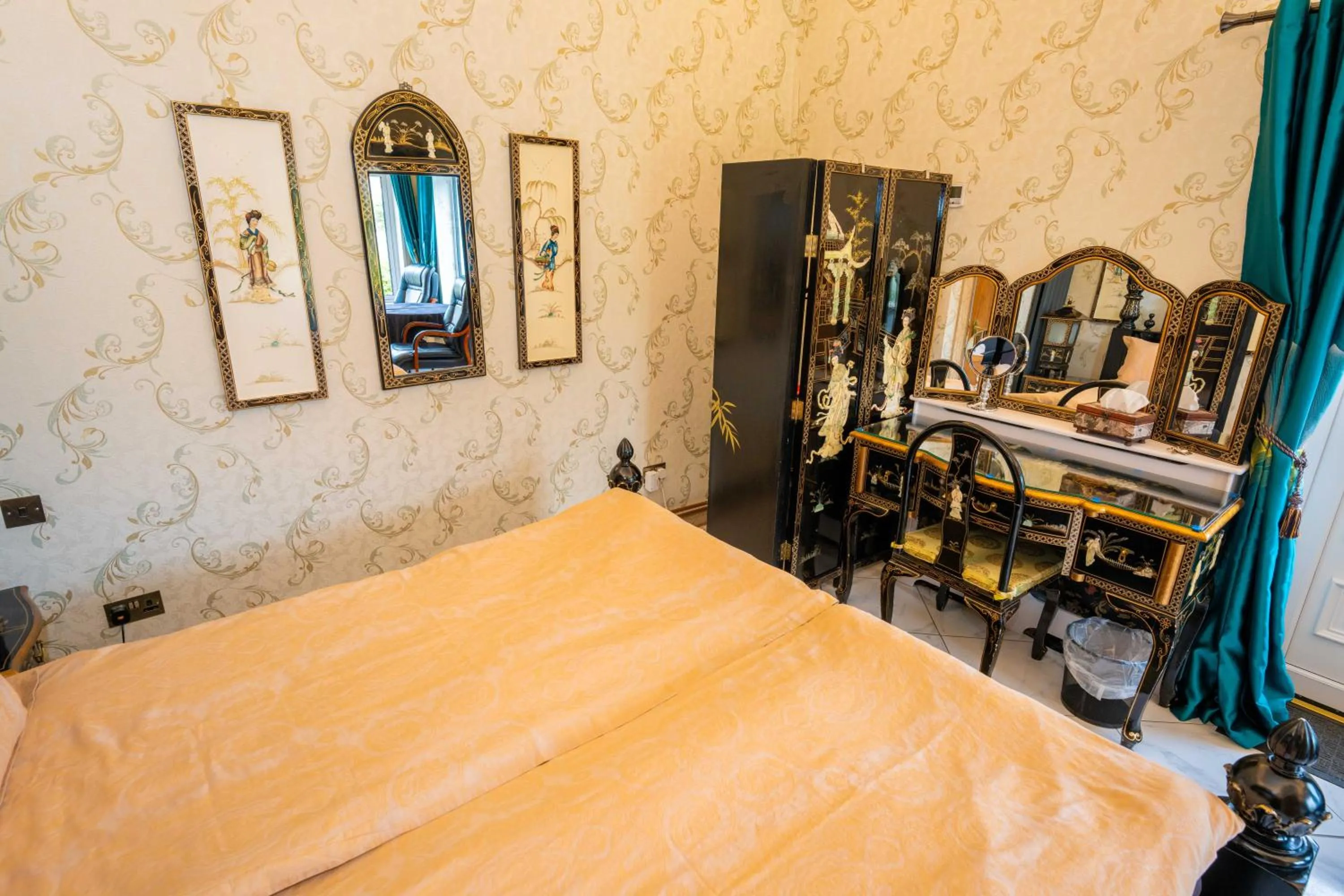 Bedroom, Bed in Ferndale Luxury Boutique Bed & Breakfast