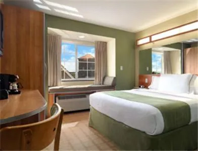 Photo of the whole room, Bed in Microtel Inn & Suites by Wyndham Saraland