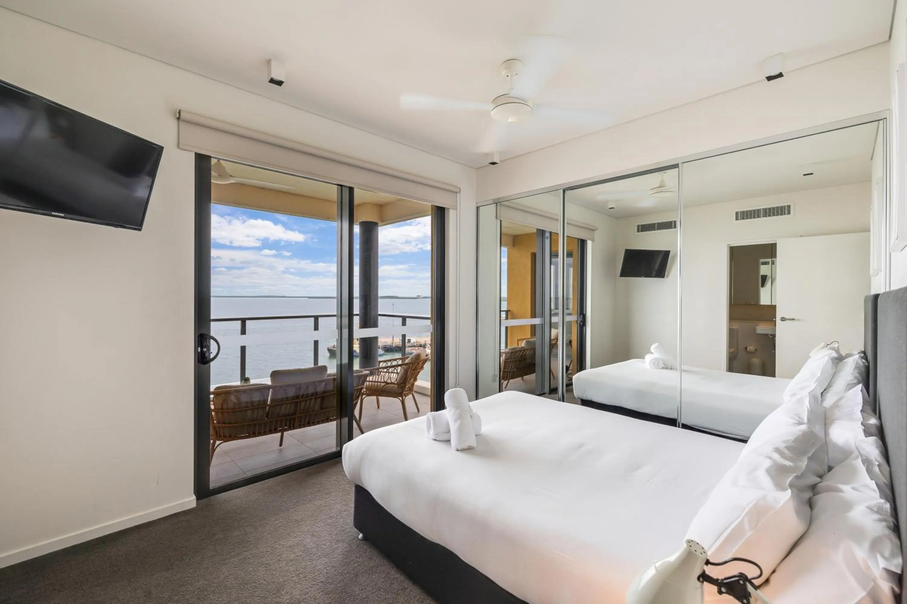 Bedroom, Bed in Darwin Waterfront Short Stay Apartments