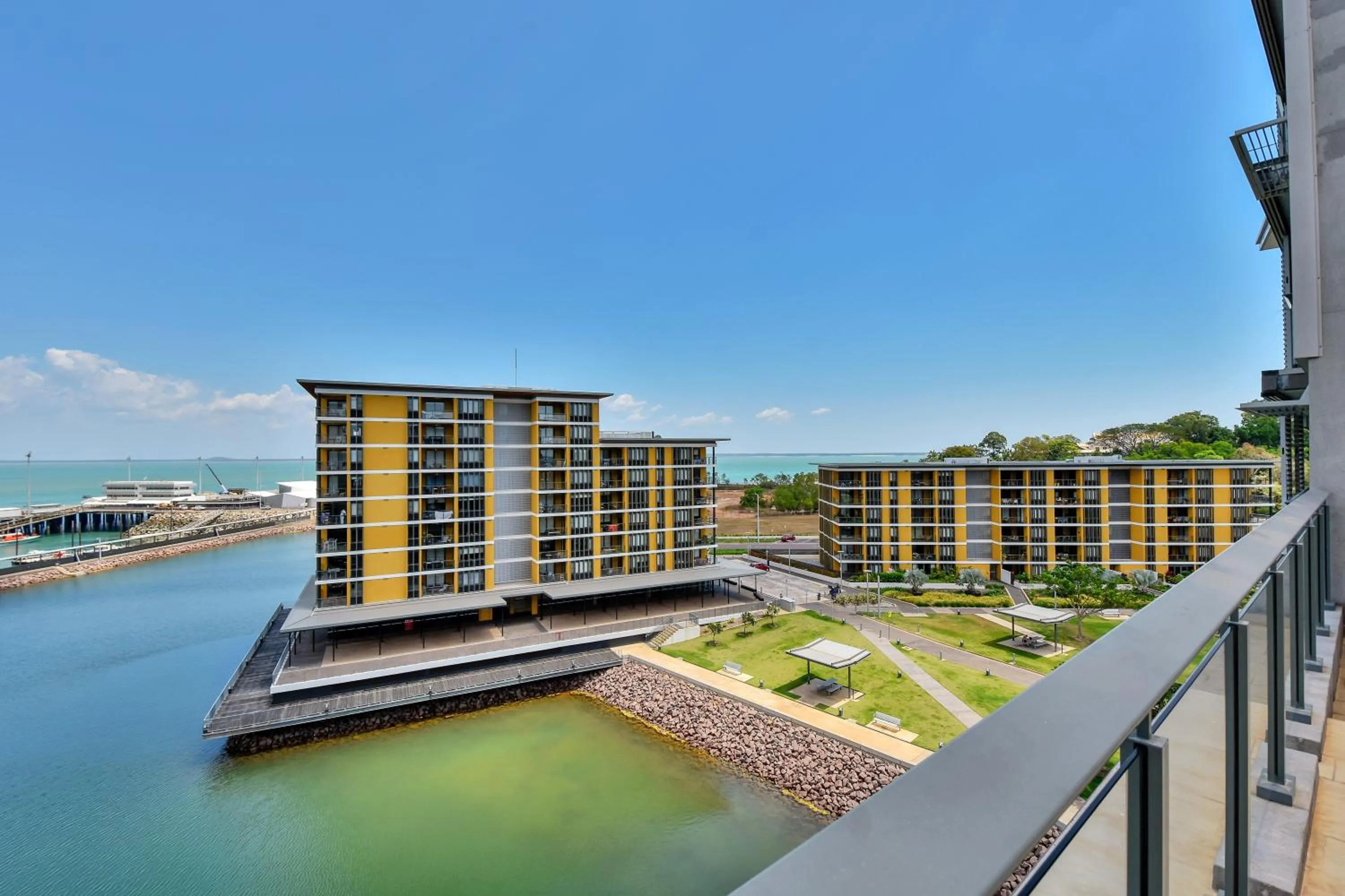 Balcony/Terrace in Darwin Waterfront Short Stay Apartments