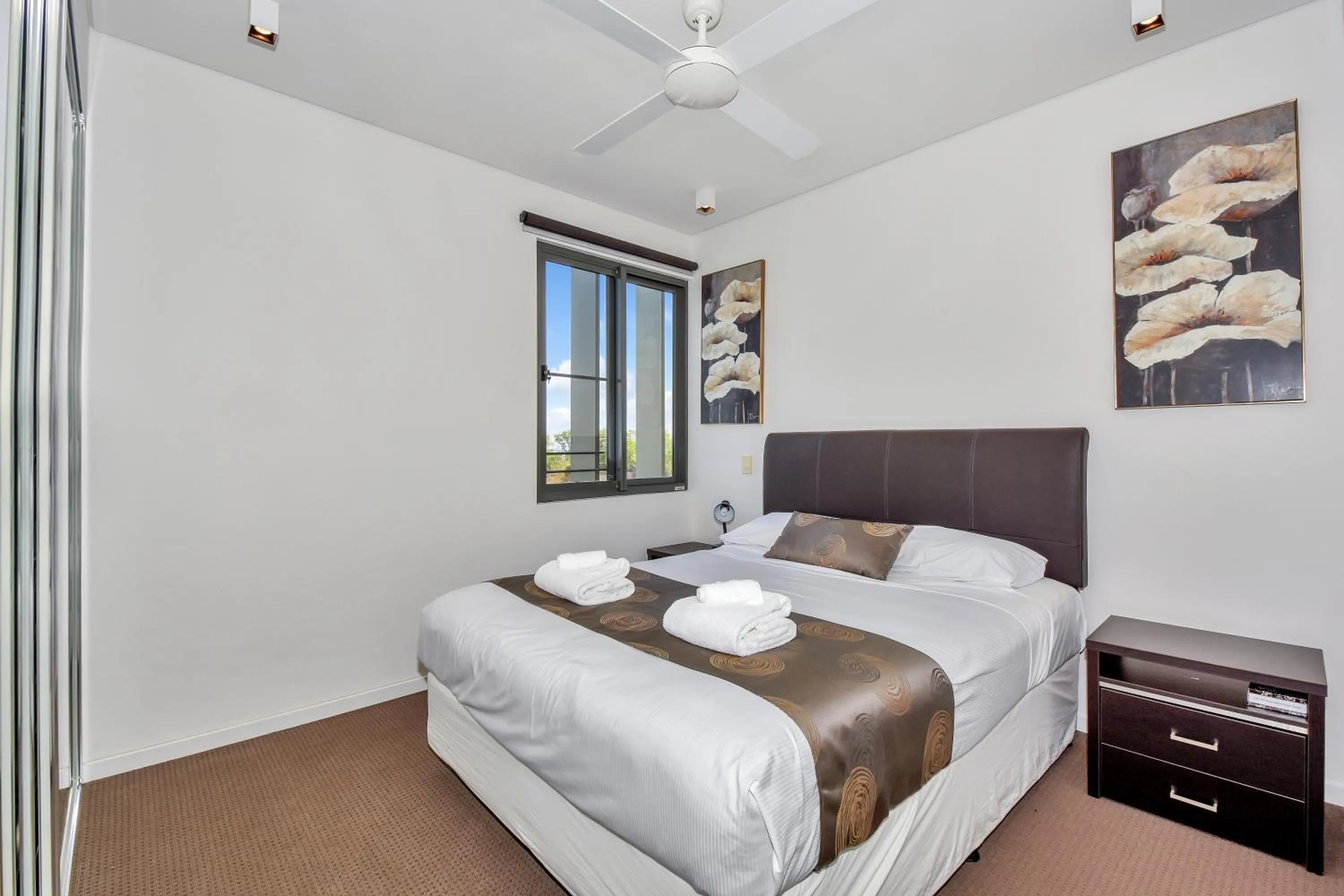 Bedroom, Bed in Darwin Waterfront Short Stay Apartments