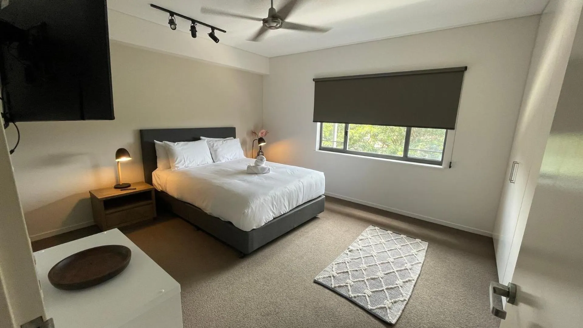 Bedroom, Bed in Darwin Waterfront Short Stay Apartments