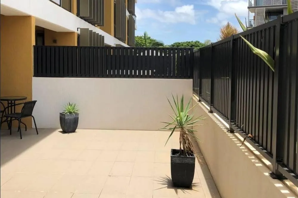Patio in Darwin Waterfront Short Stay Apartments