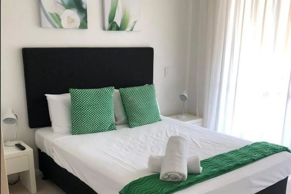 Bed in Darwin Waterfront Short Stay Apartments