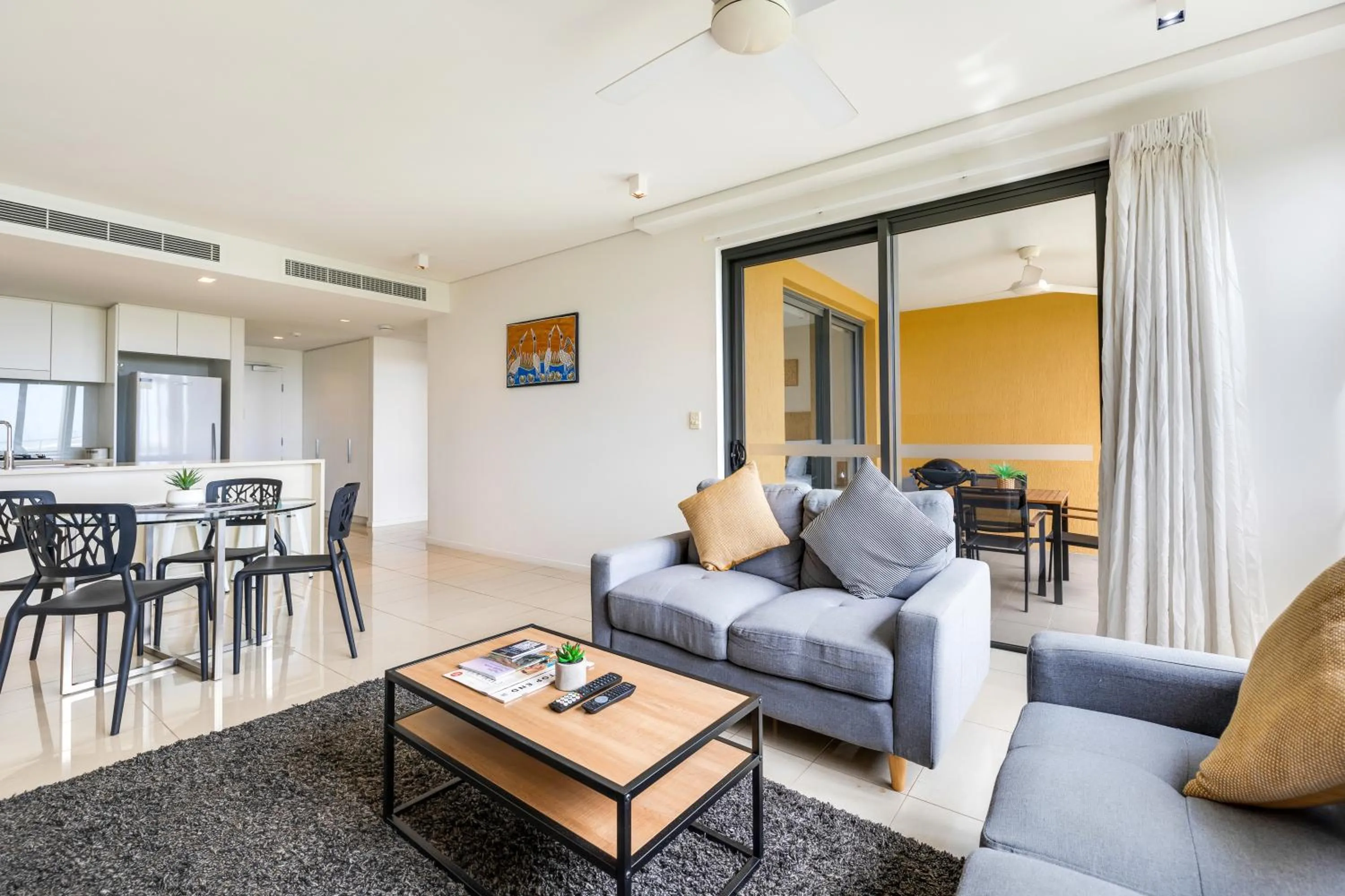 Living room in Darwin Waterfront Short Stay Apartments