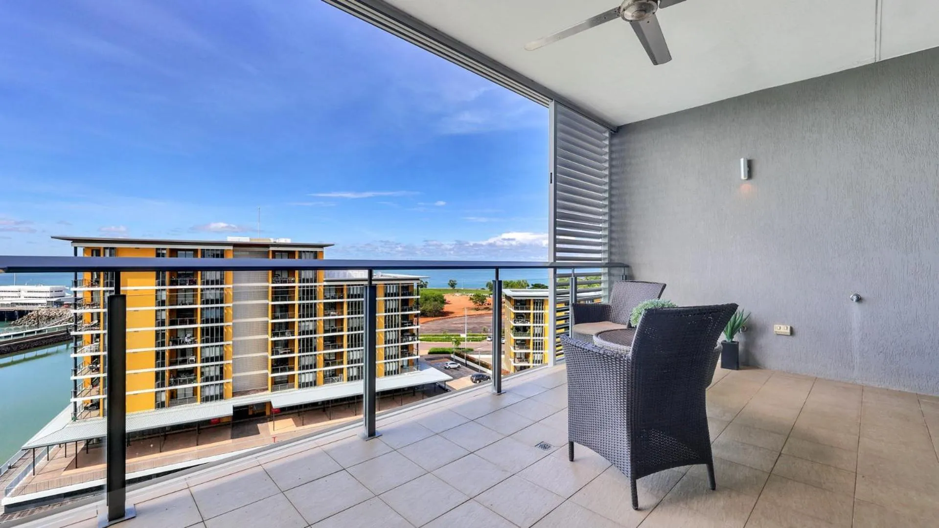 Balcony/Terrace in Darwin Waterfront Short Stay Apartments