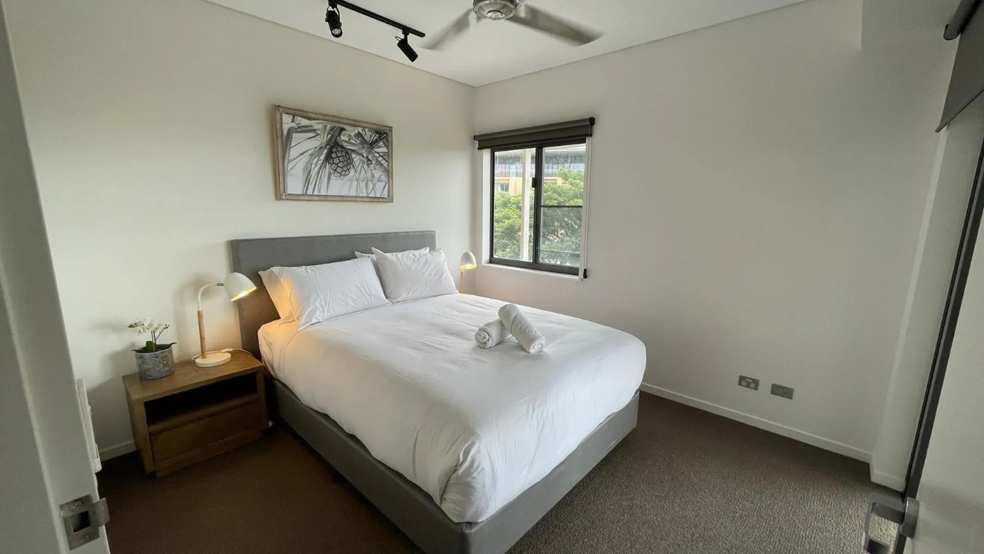 Bedroom, Bed in Darwin Waterfront Short Stay Apartments