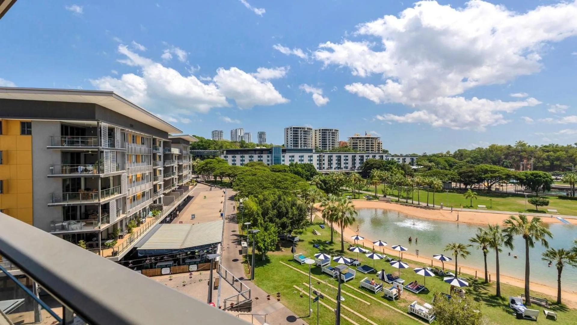 Property building in Darwin Waterfront Short Stay Apartments