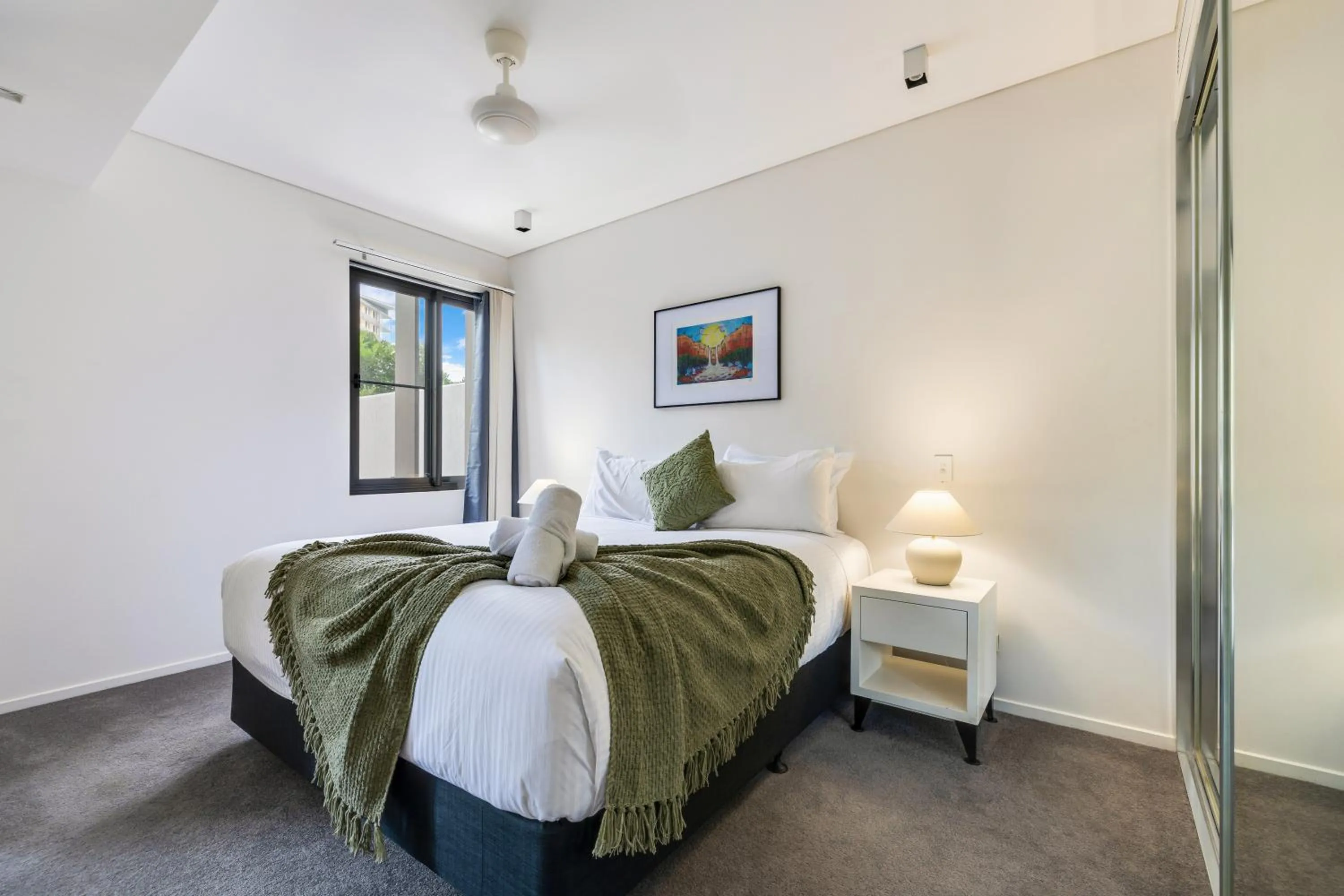 Bedroom, Bed in Darwin Waterfront Short Stay Apartments