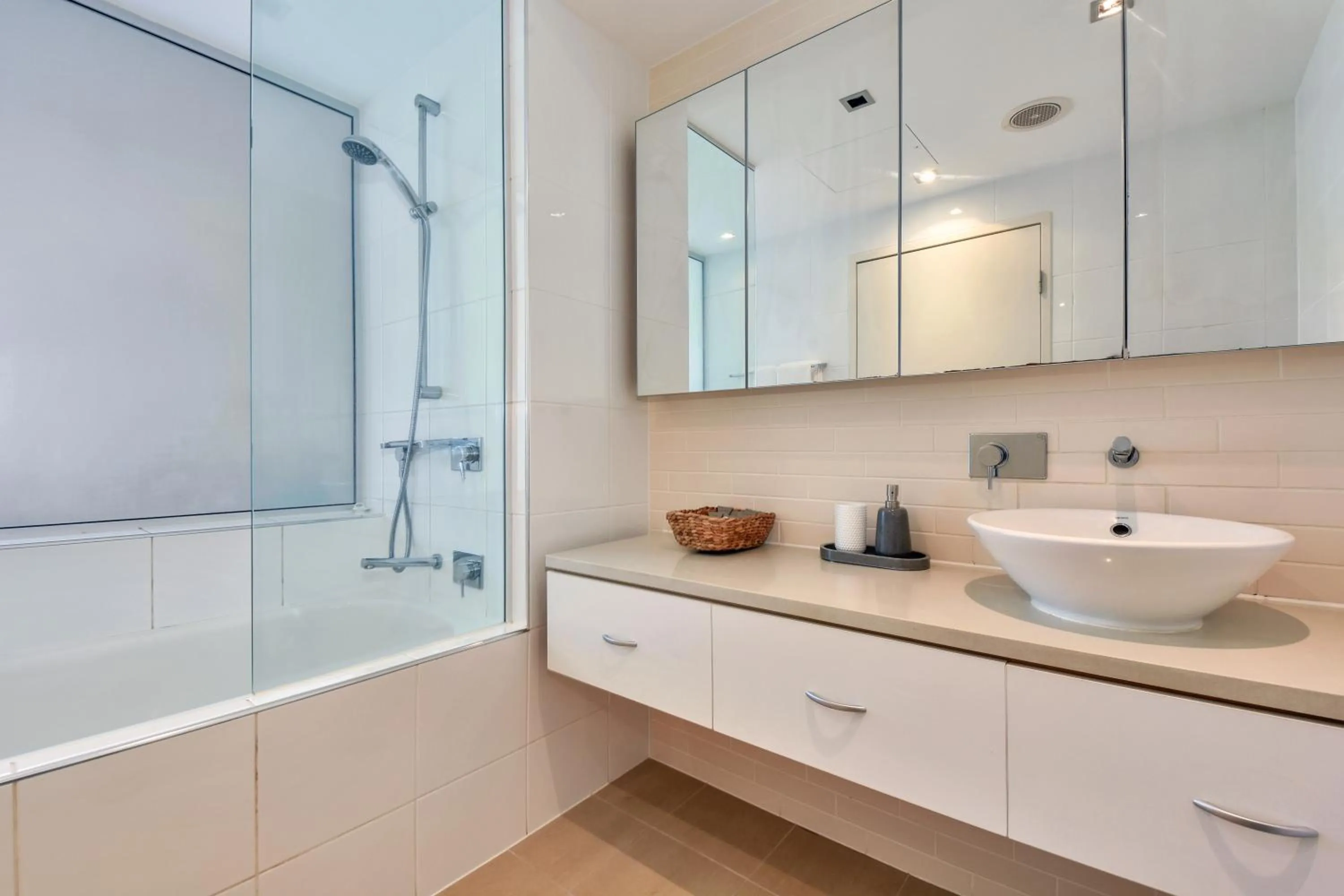 Bathroom in Darwin Waterfront Short Stay Apartments