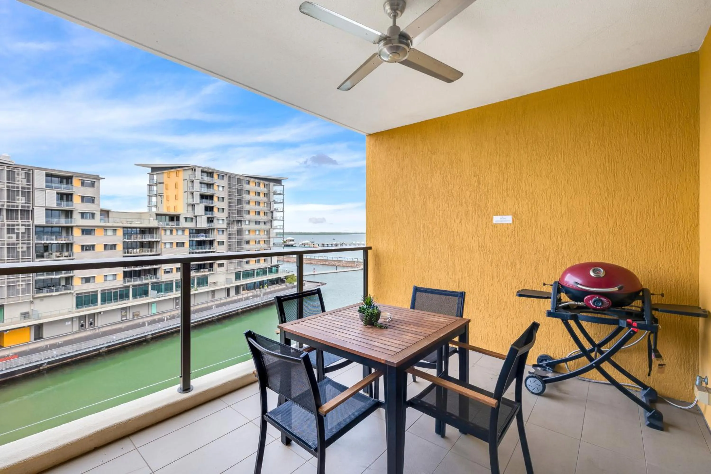 Balcony/Terrace in Darwin Waterfront Short Stay Apartments