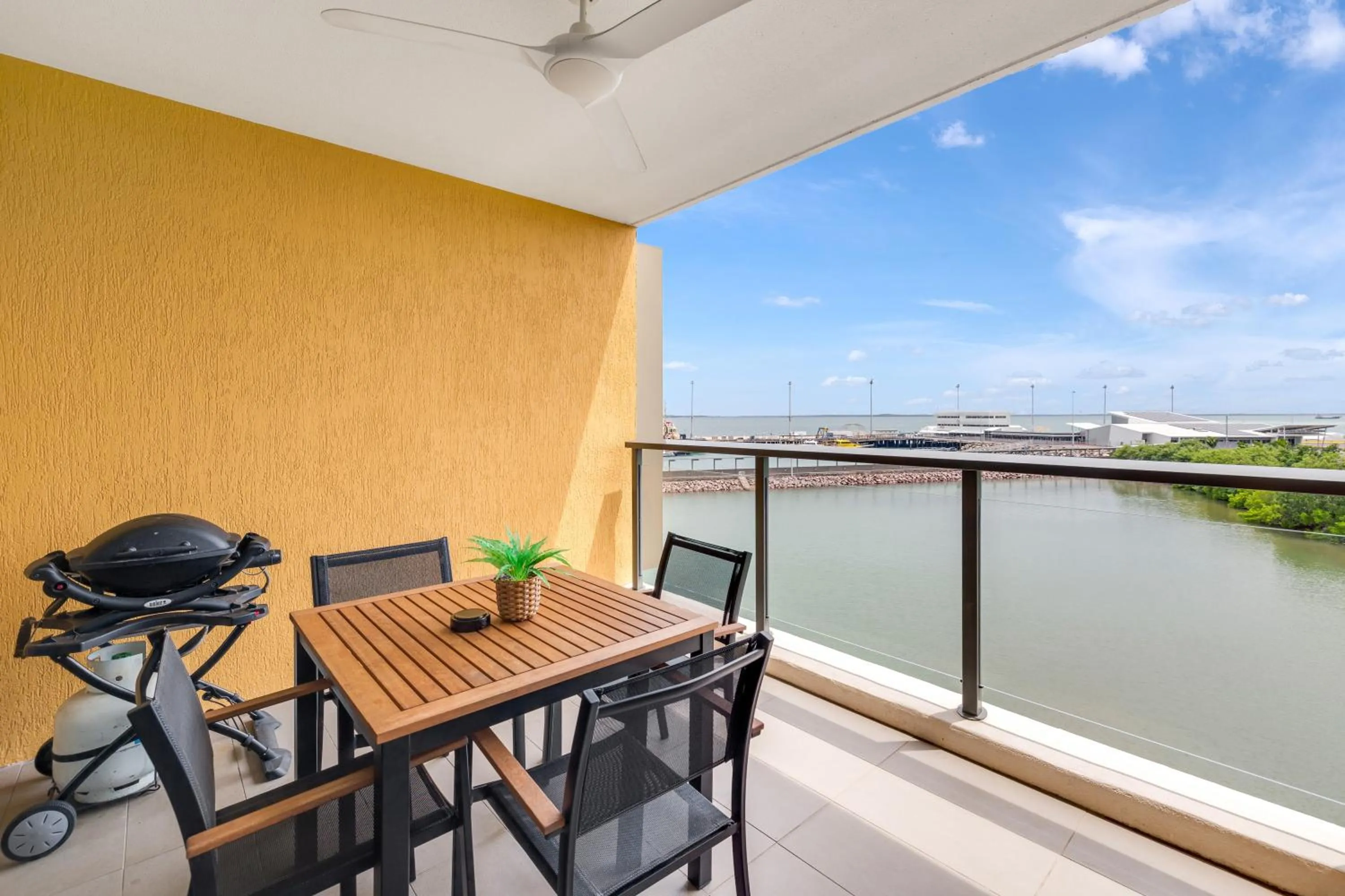 Balcony/Terrace in Darwin Waterfront Short Stay Apartments