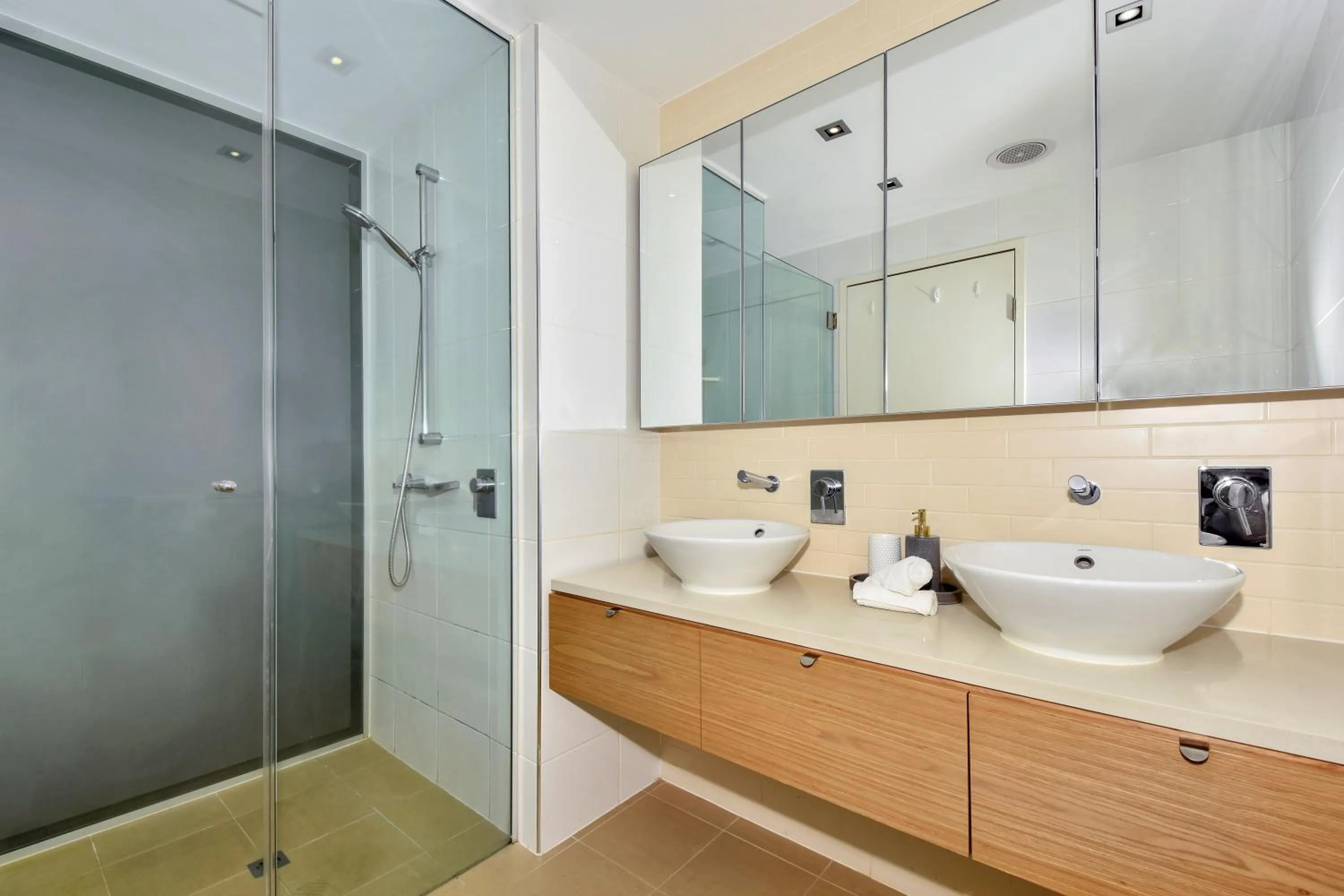 Bathroom in Darwin Waterfront Short Stay Apartments
