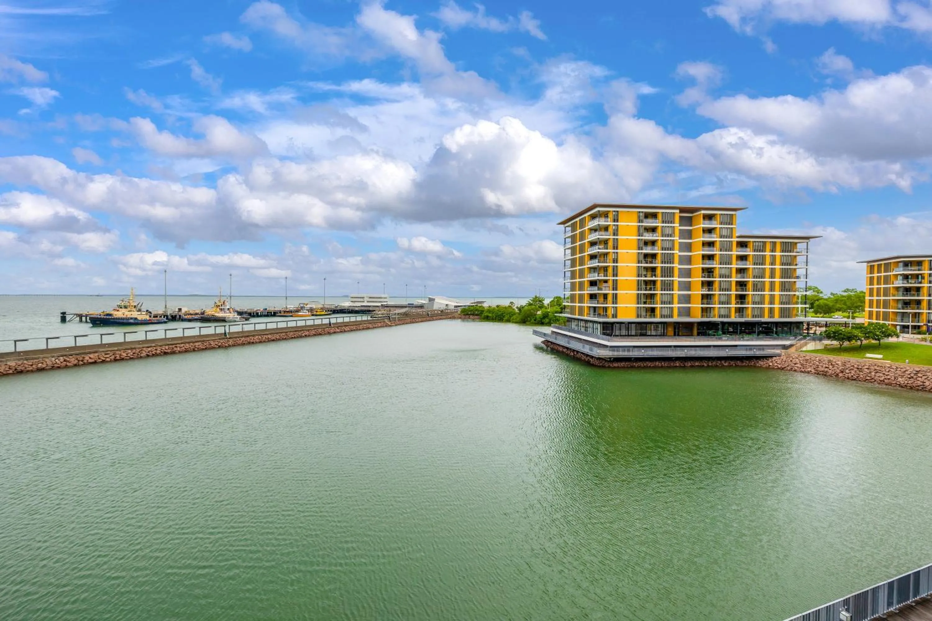 Property building in Darwin Waterfront Short Stay Apartments