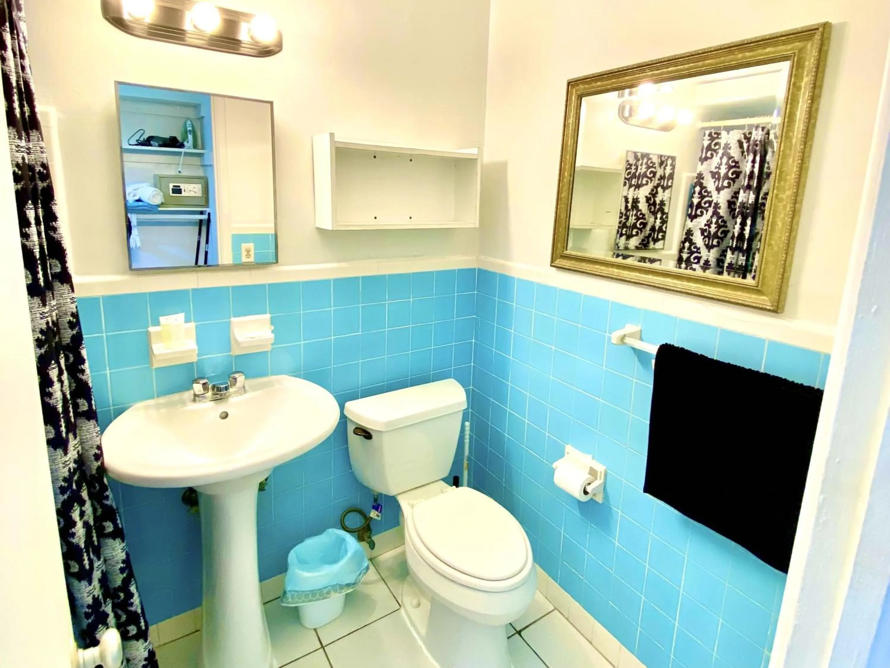 Shower in Southwinds Inn by The Gold Nests