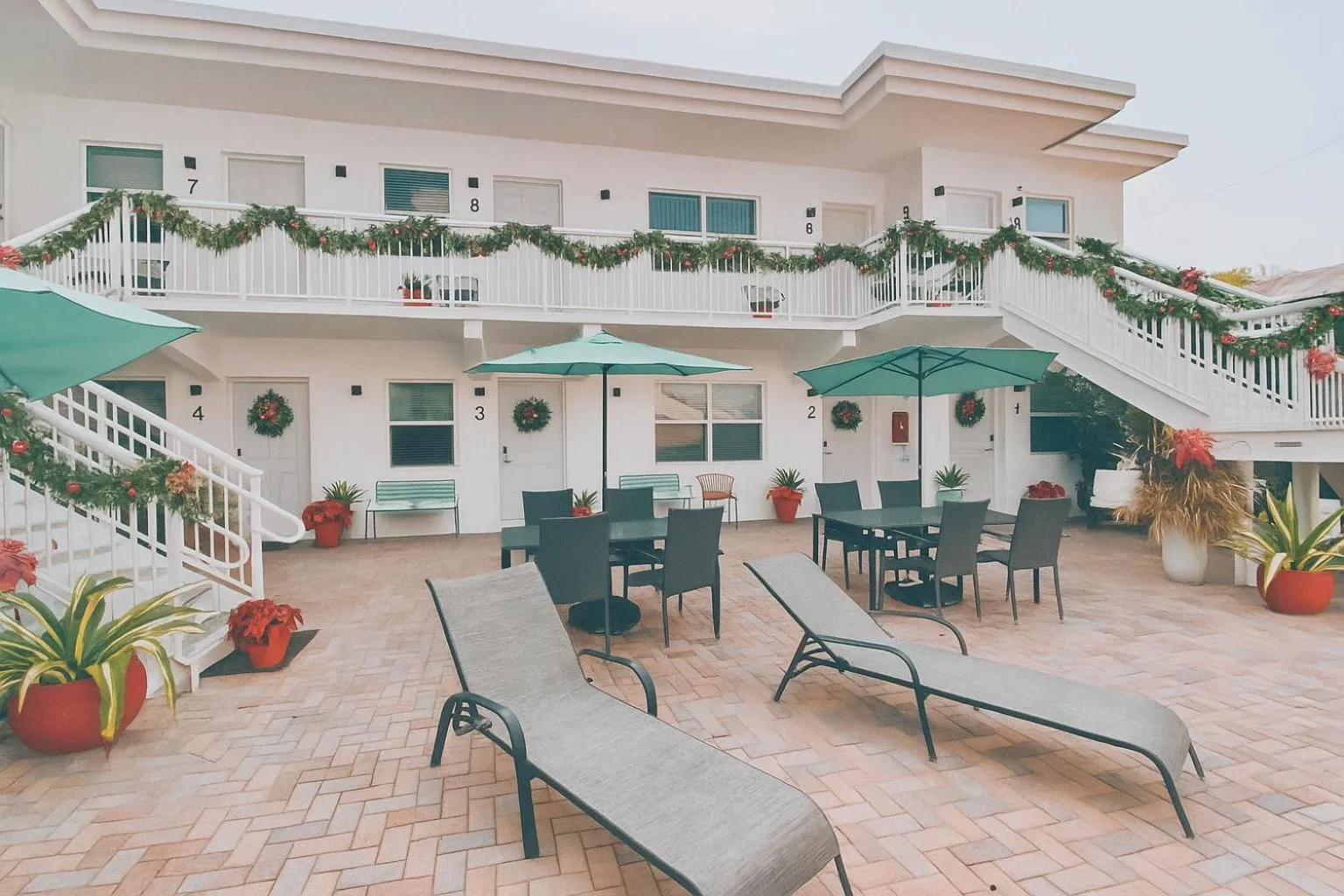 Property building in Southwinds Inn by The Gold Nests