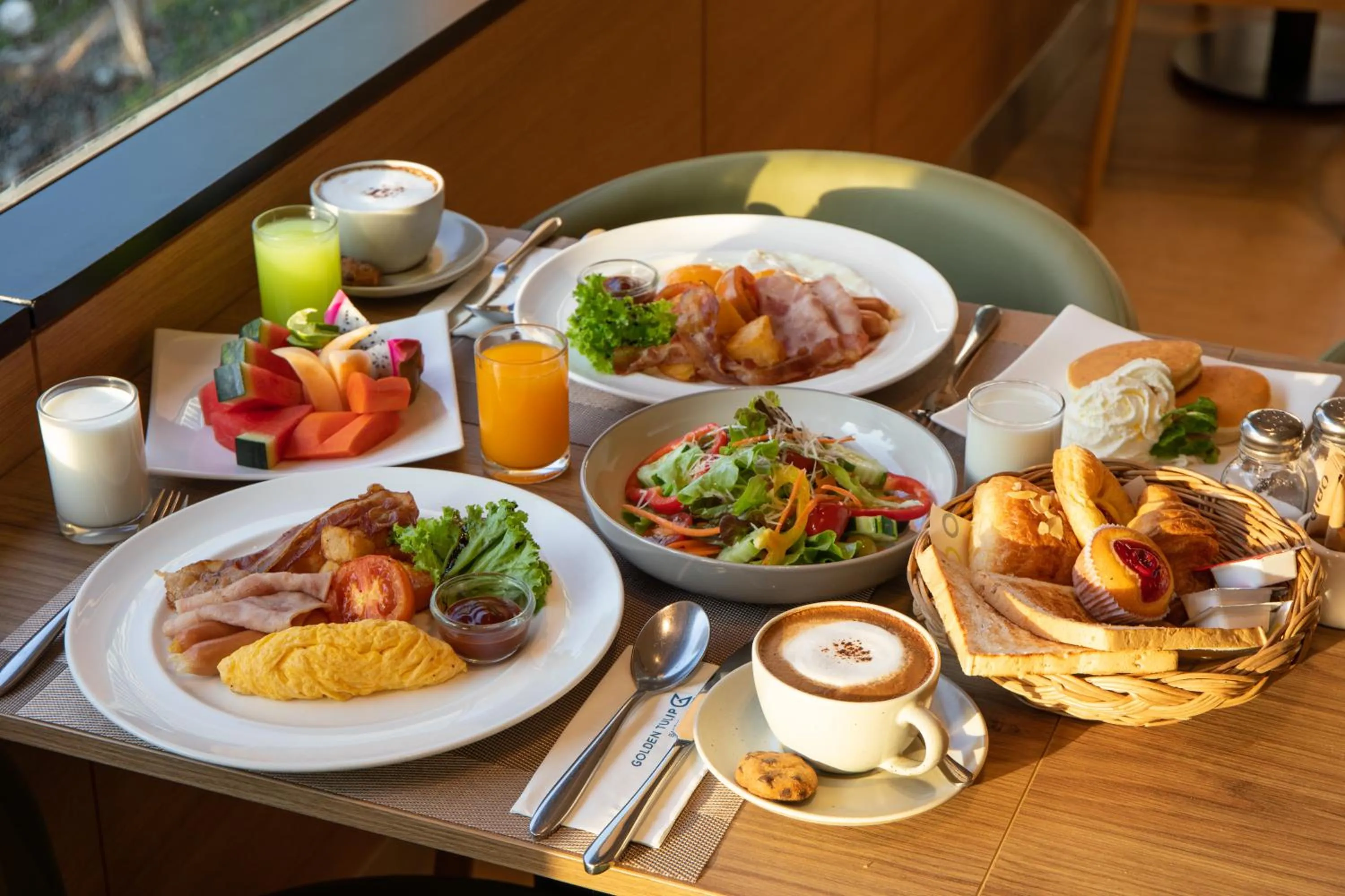 Buffet breakfast in Golden Tulip Pattaya Beachfront Resort