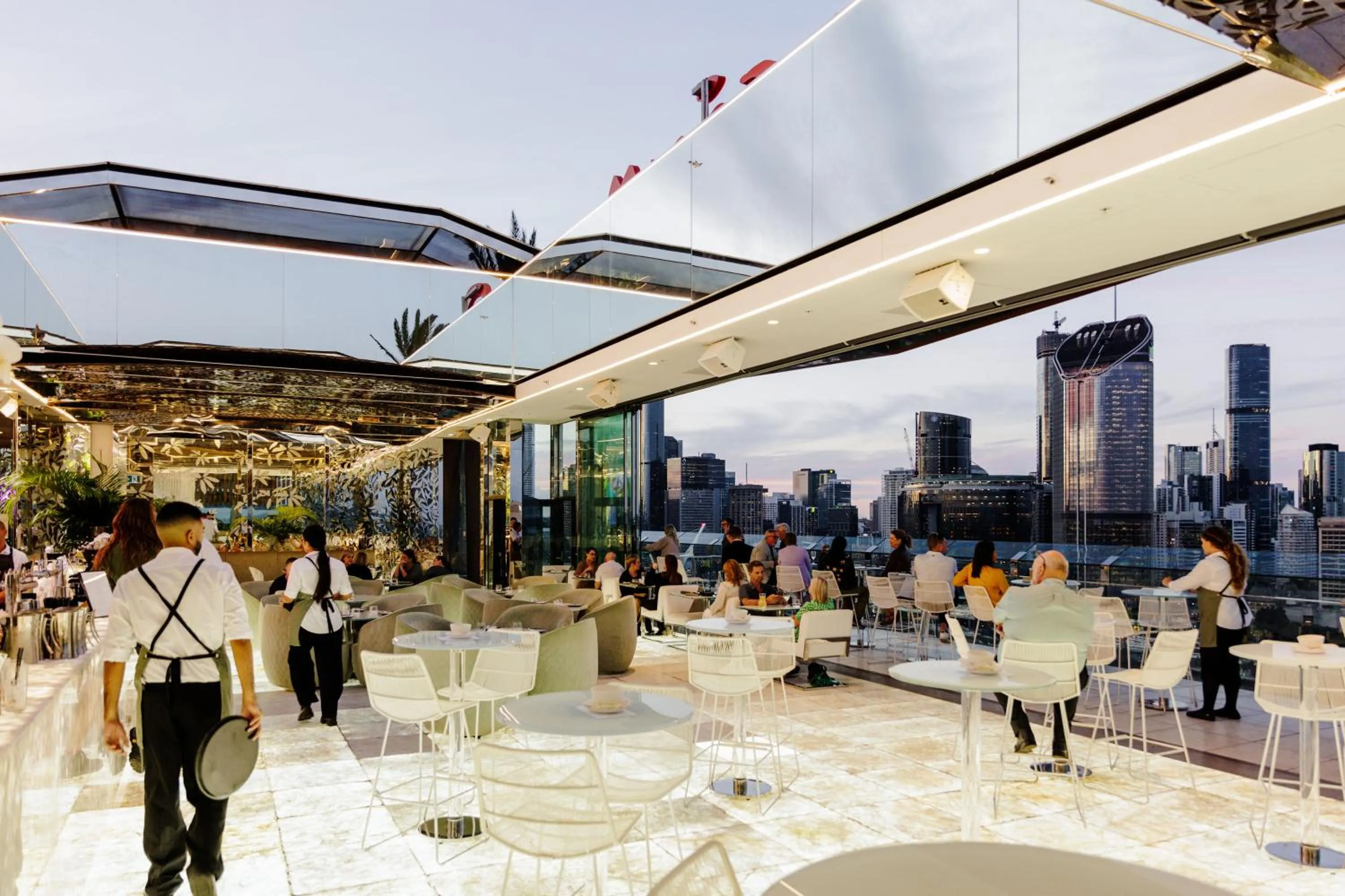 Restaurant/places to eat in Emporium Hotel South Bank