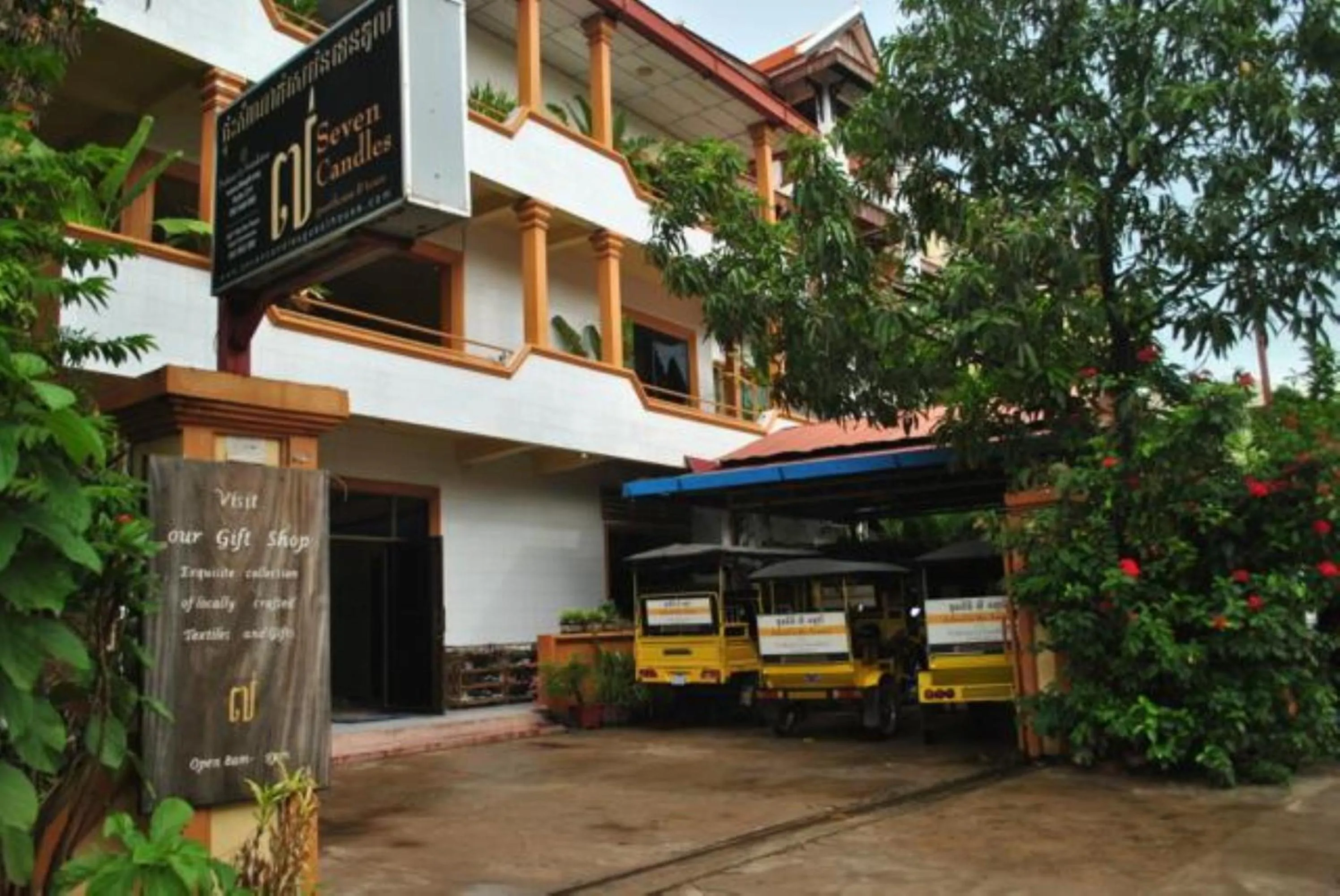 Property building in Seven Candles Guesthouse