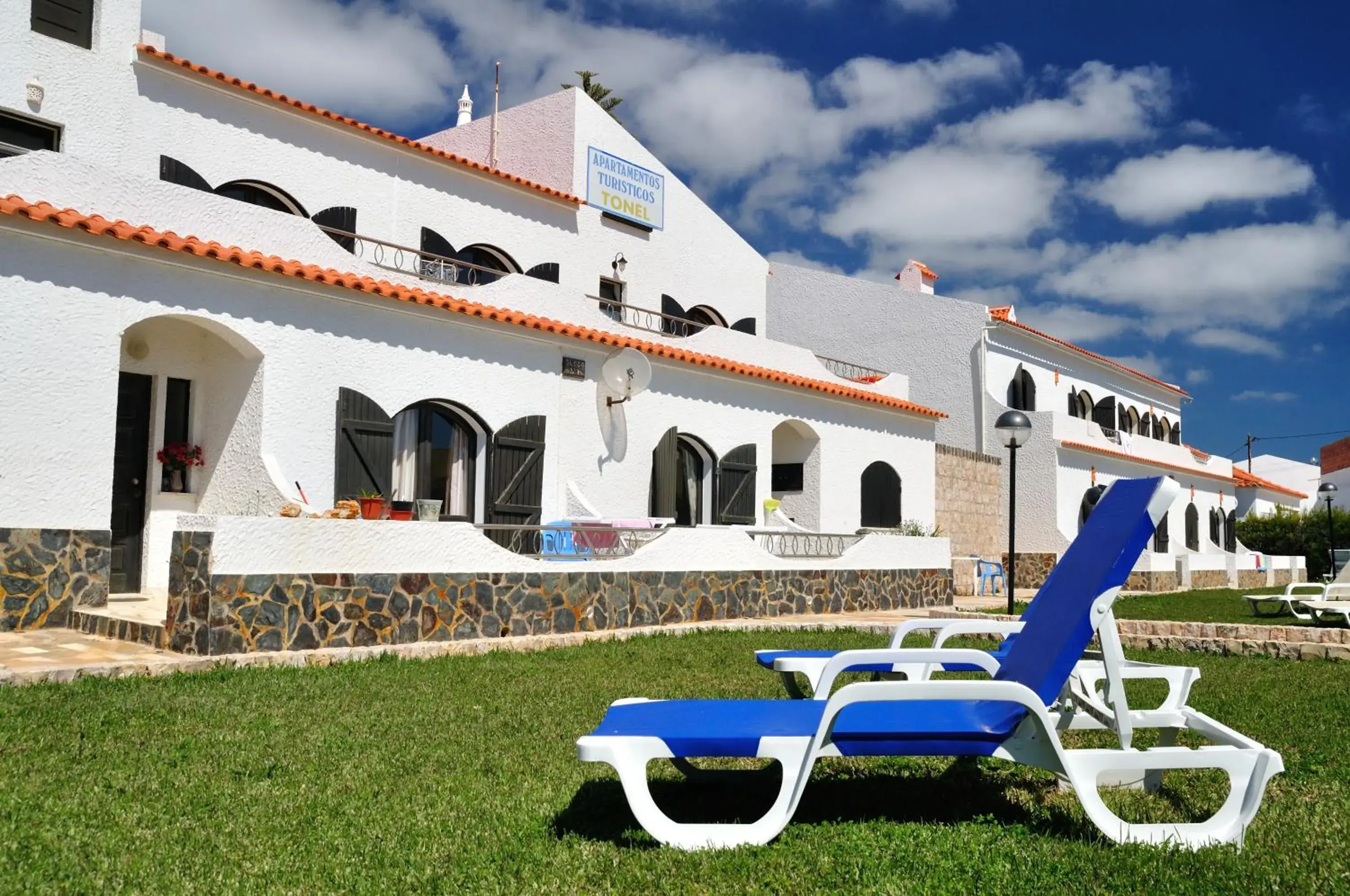 One Bedroom Apartment with Sea and Garden View in Tonel Apartamentos Turisticos One Bedroom Apartment with Sea and Garden View in Tonel Apartamentos Turisticos