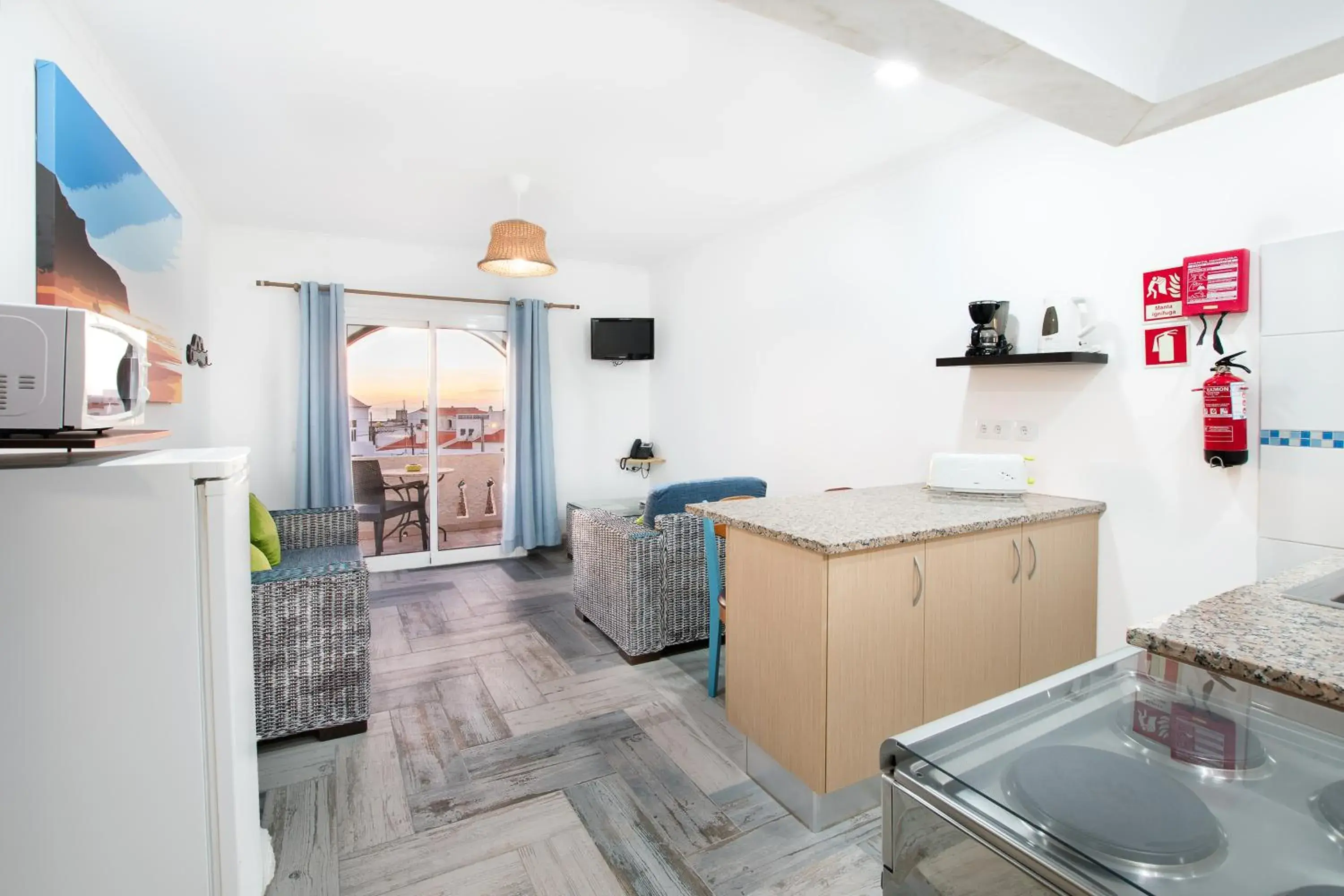 One-Bedroom Apartment with Balcony and Sea View in Tonel Apartamentos Turisticos One-Bedroom Apartment with Balcony and Sea View in Tonel Apartamentos Turisticos